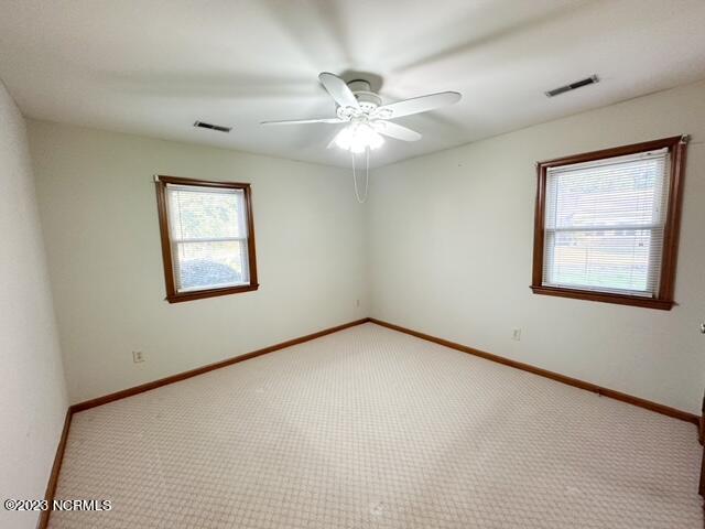 501 Oak Lane,Newport