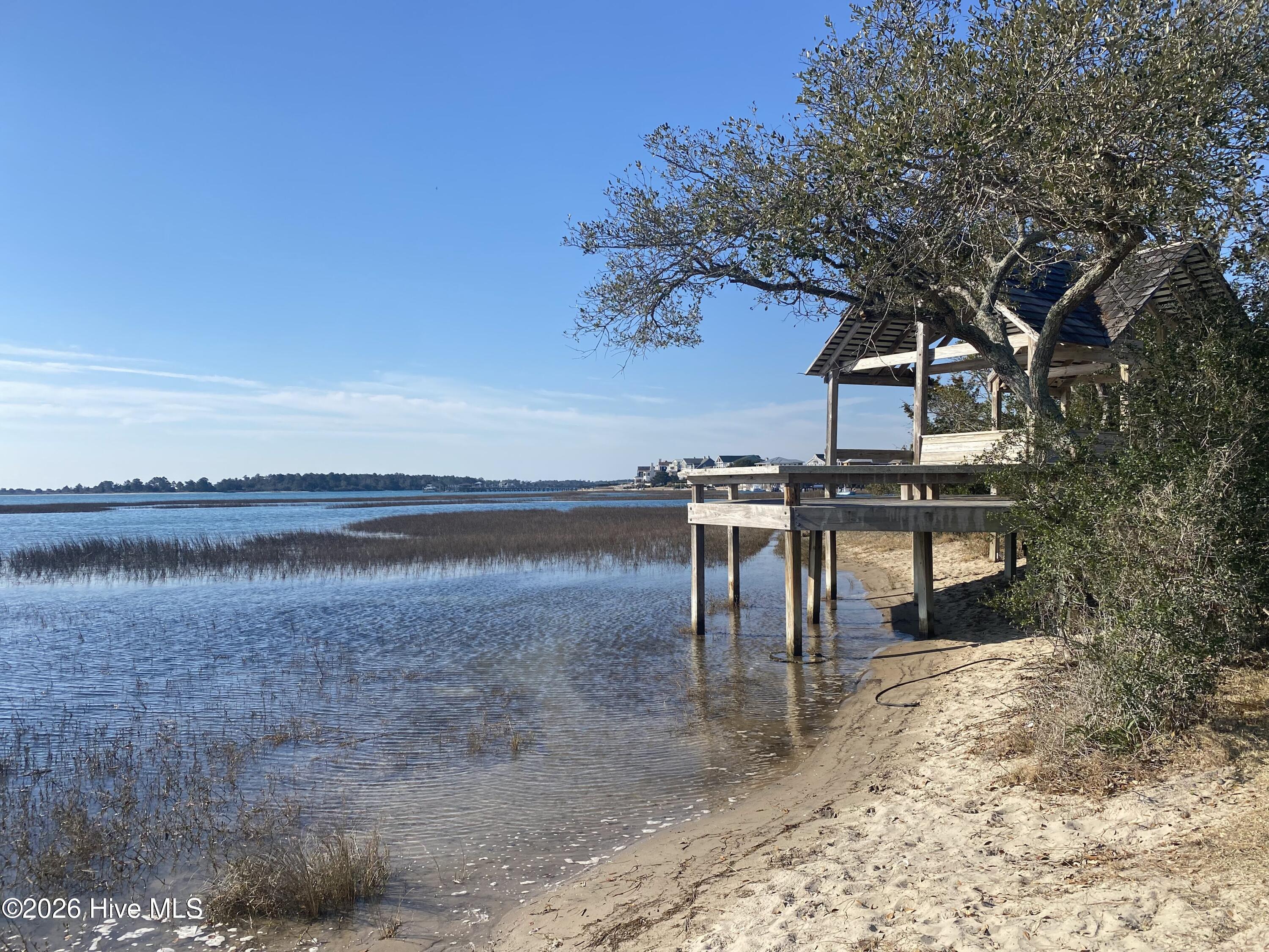 100549604 | Photo 32