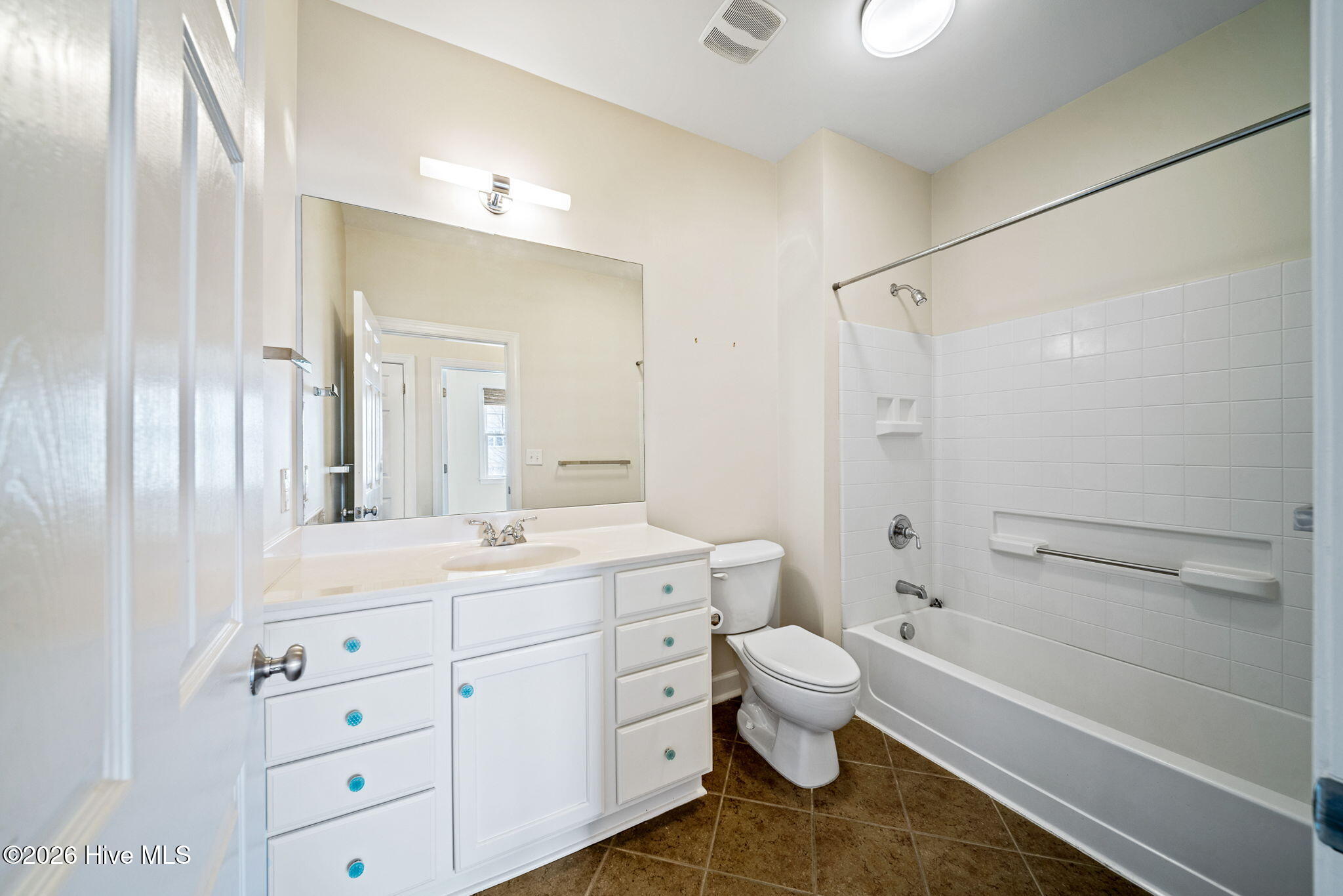 100557806 | Photo 36