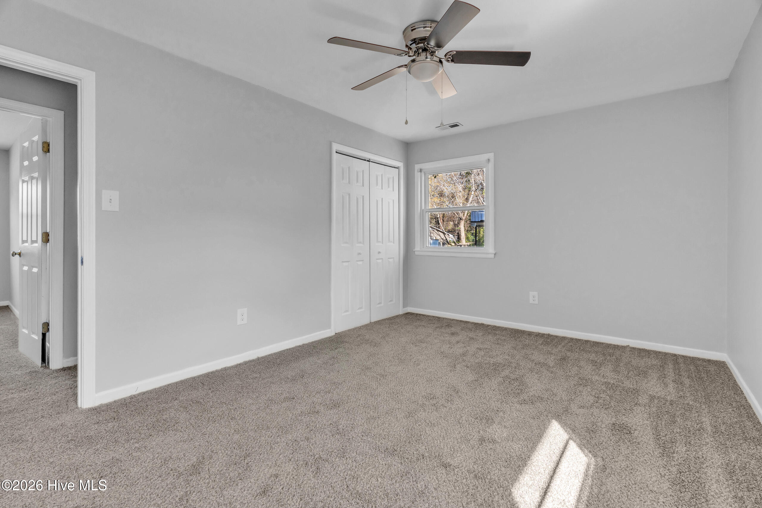 100561824 | Photo 21