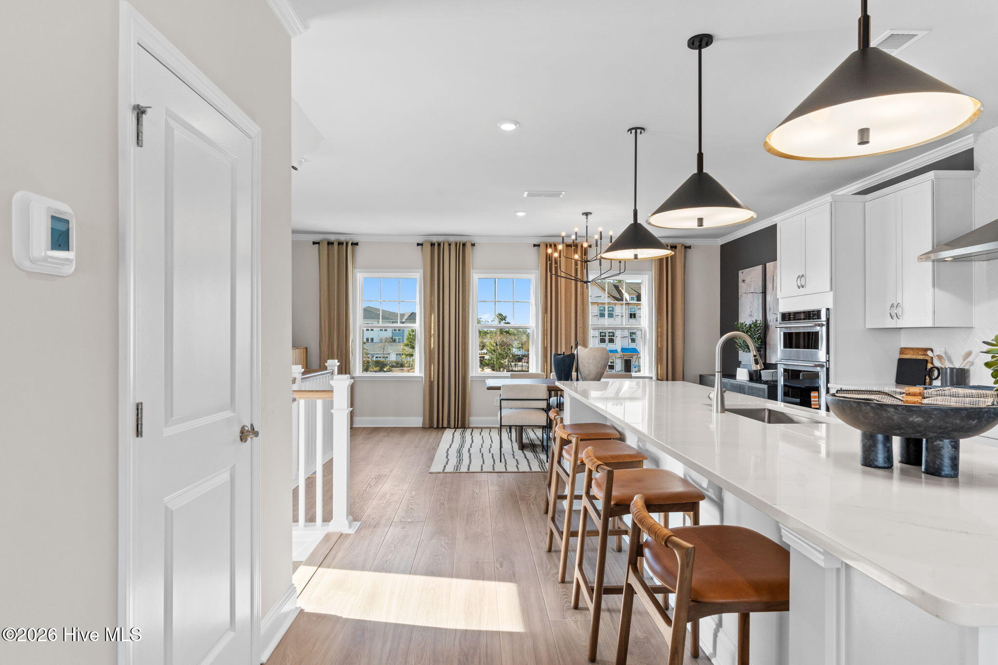 100560253 | Photo 12