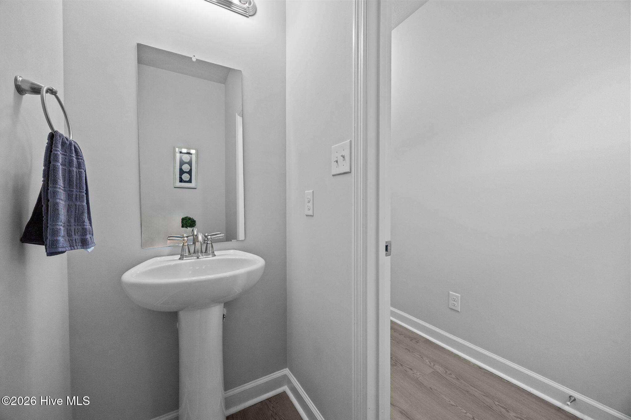 100551047 | Photo 20