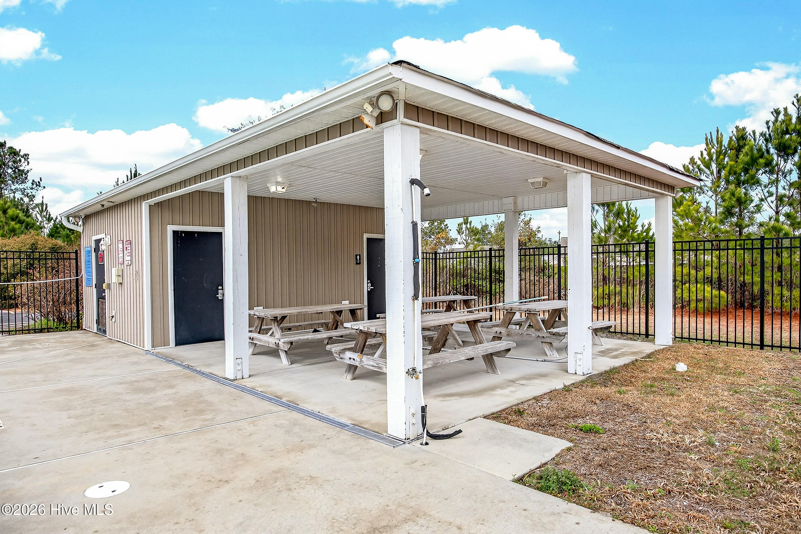 100559472 | Photo 29