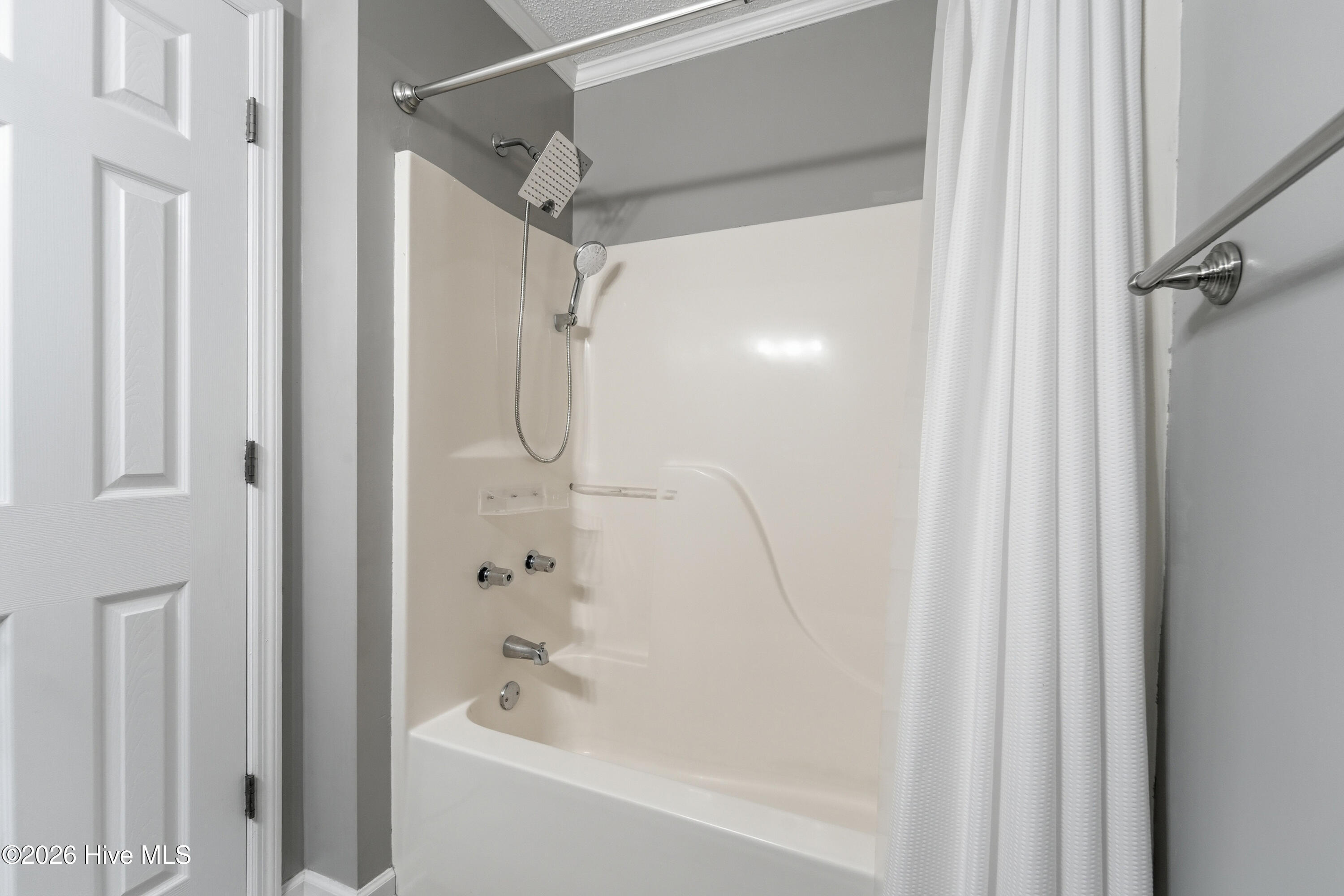 100559067 | Photo 39