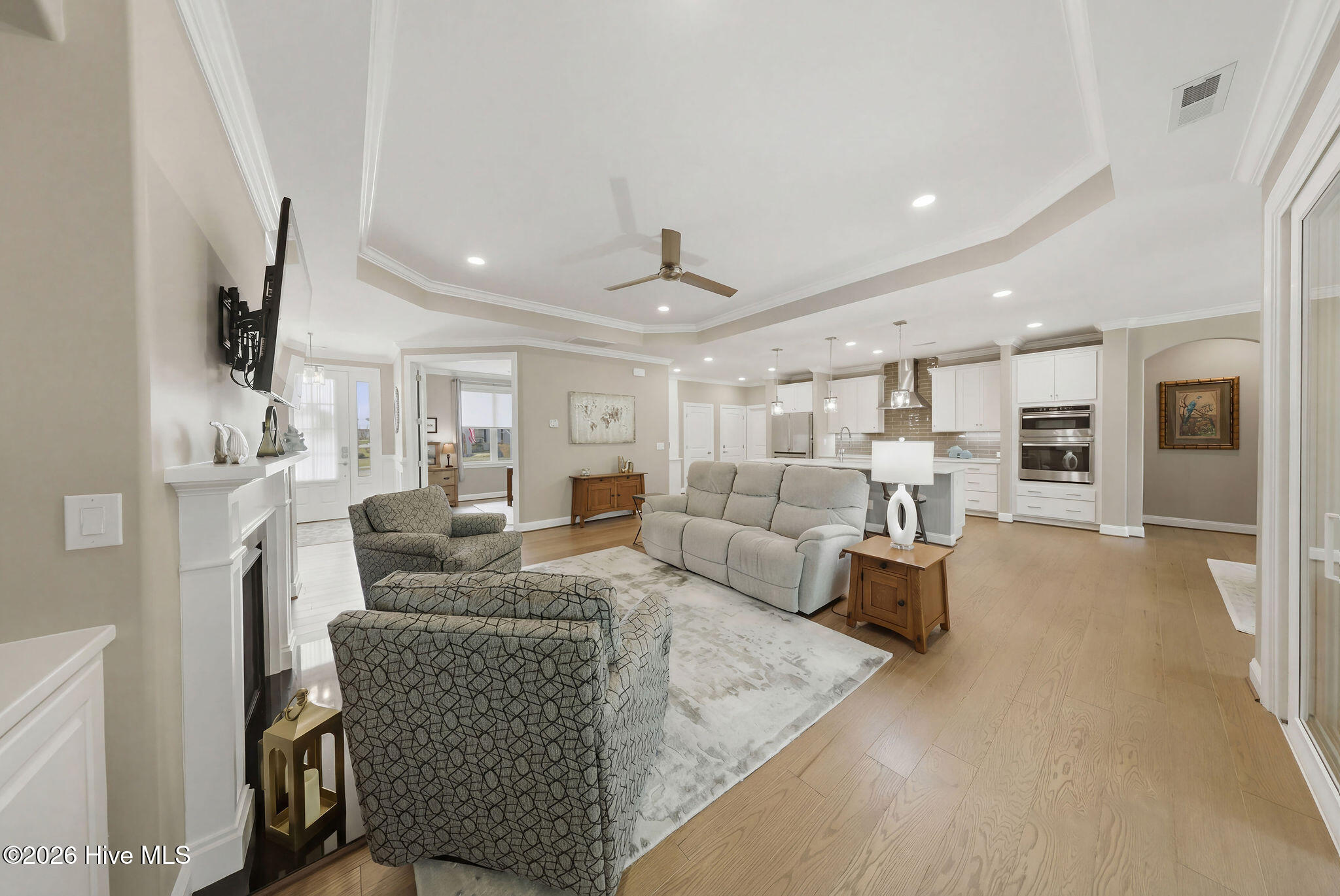 100564757 | Photo 32