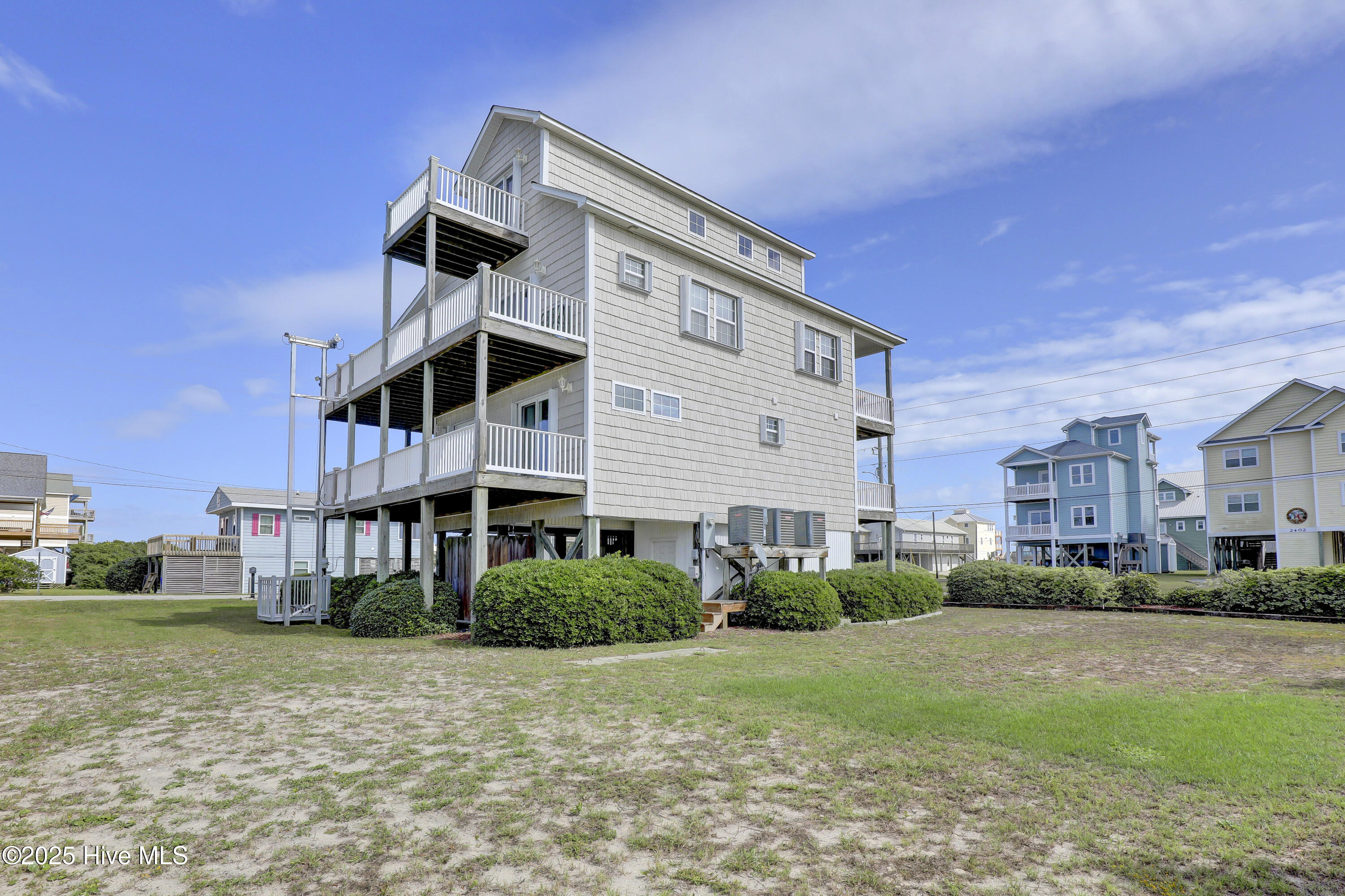 132 Reeves Street, North Topsail Beach, NC 28460 – photo 4: 6G8A3084