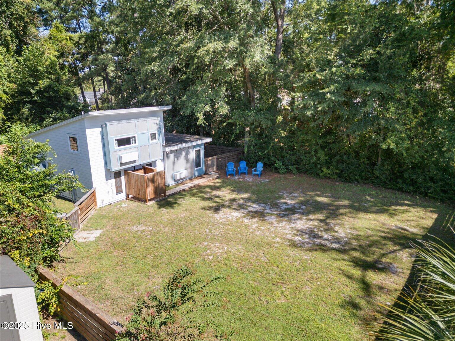 100528295 | Photo 43