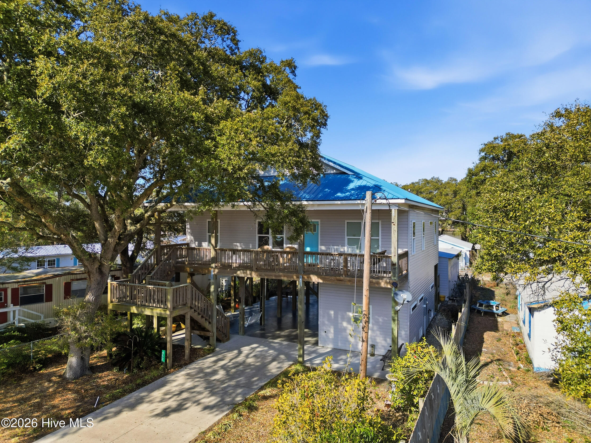 100552555 | Photo 47