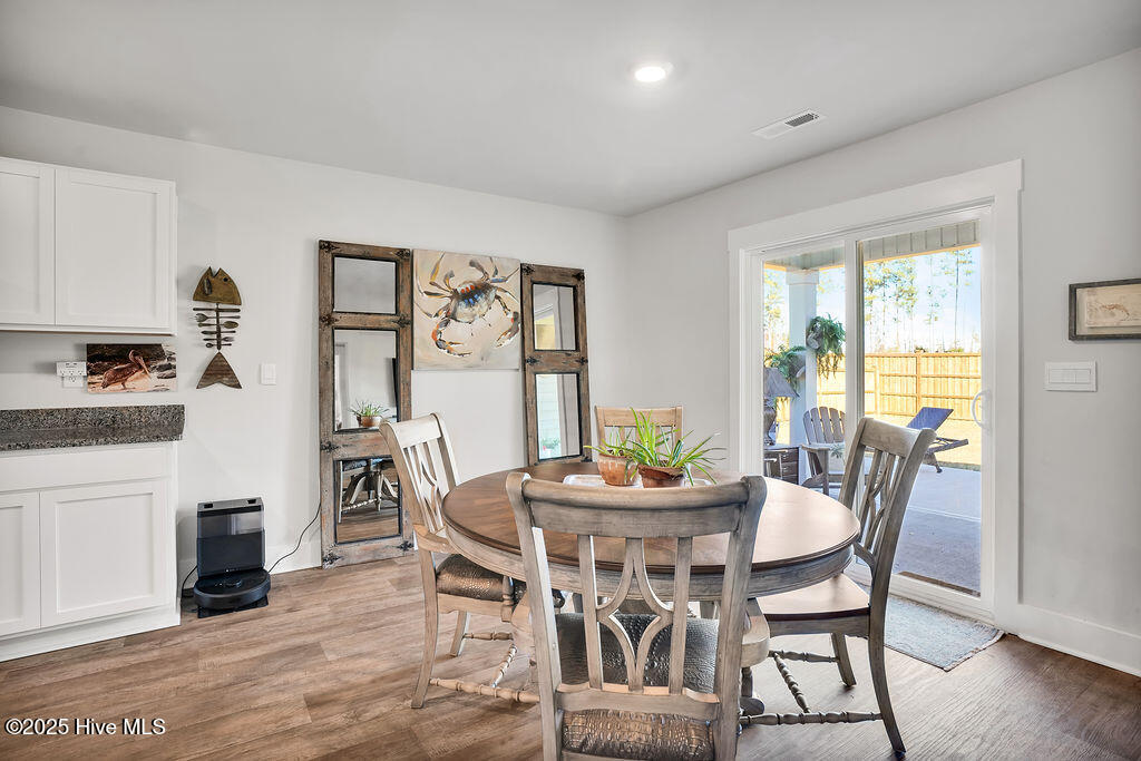 100542156 | Photo 10