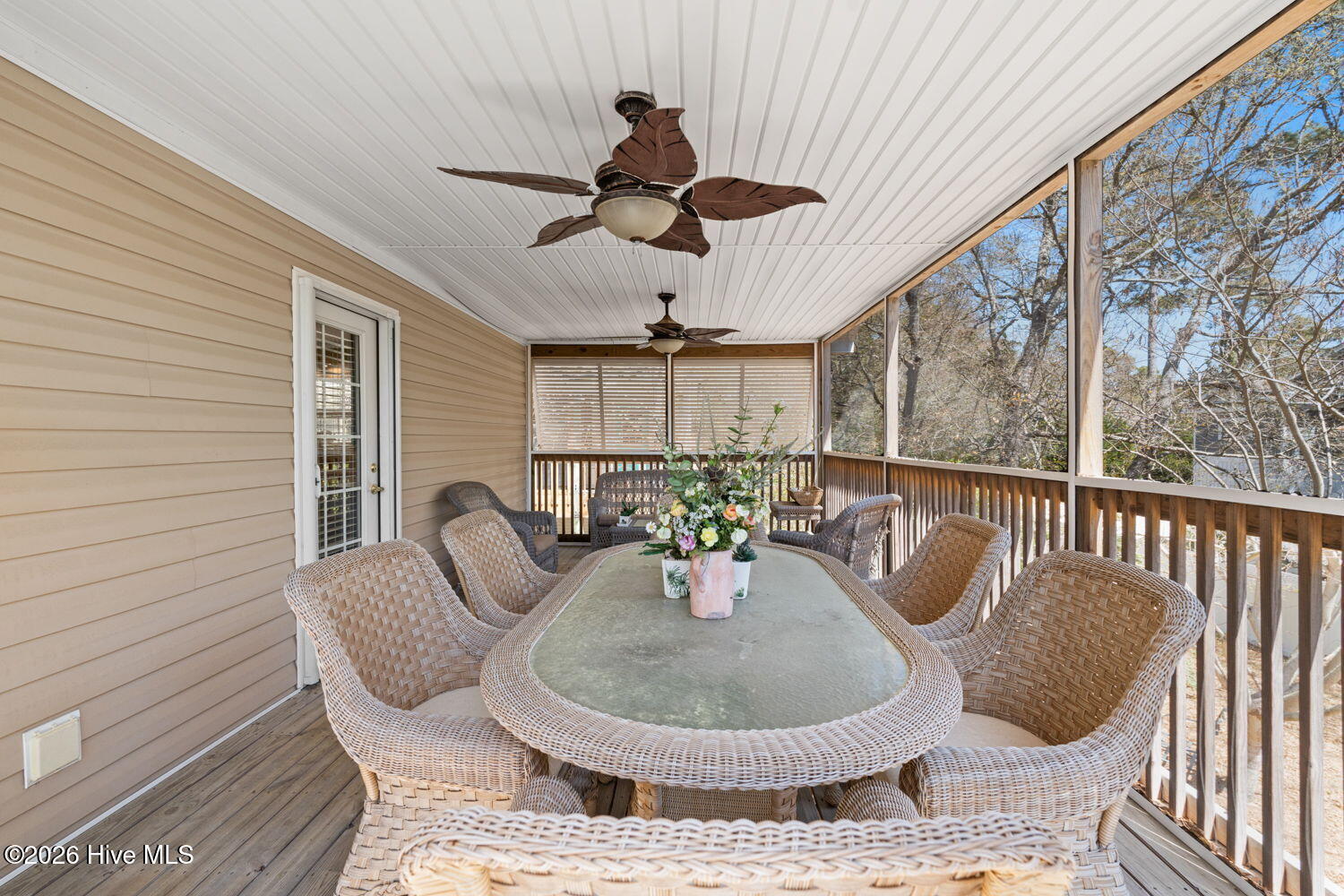 100565093 | Photo 29