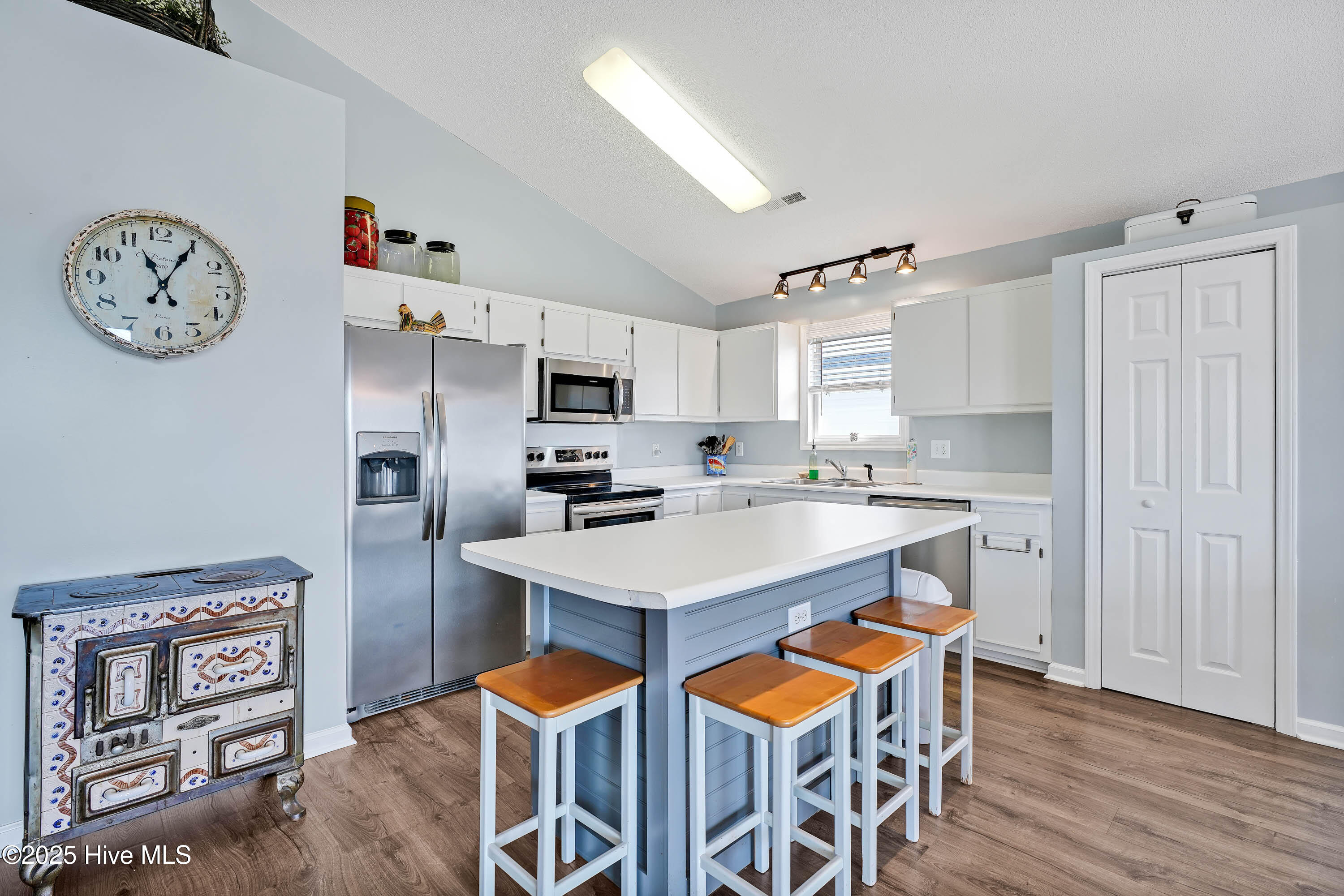 100543456 | Photo 17