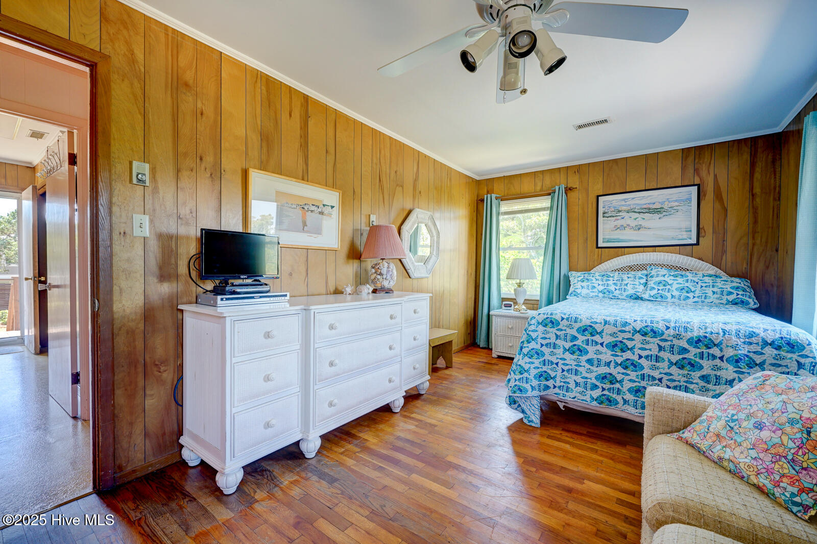 100519598 | Photo 15