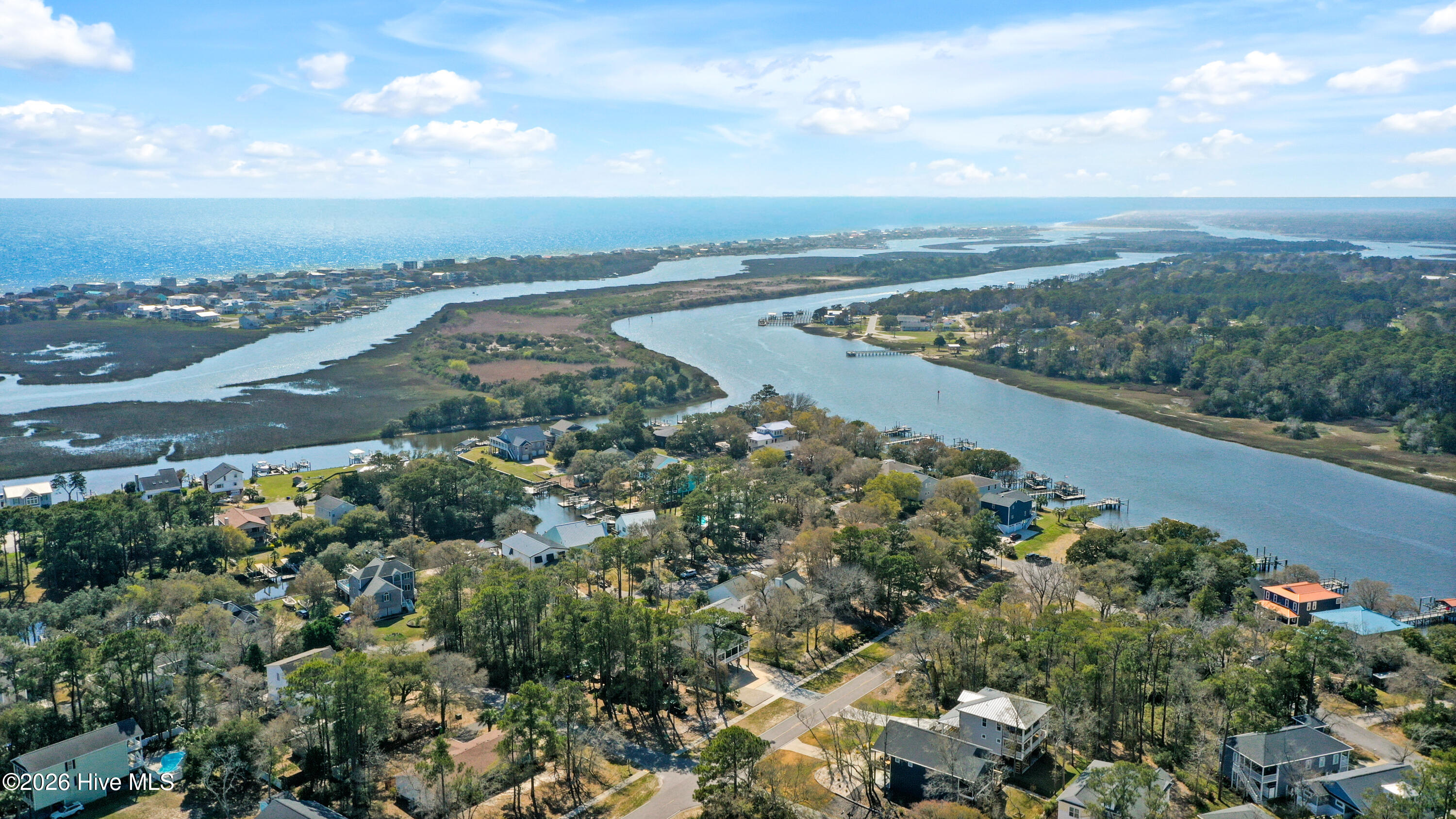 100564163 | Photo 41