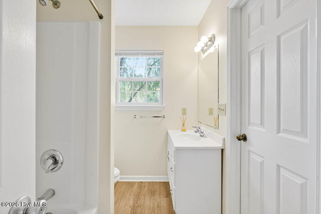 100564816 | Photo 13