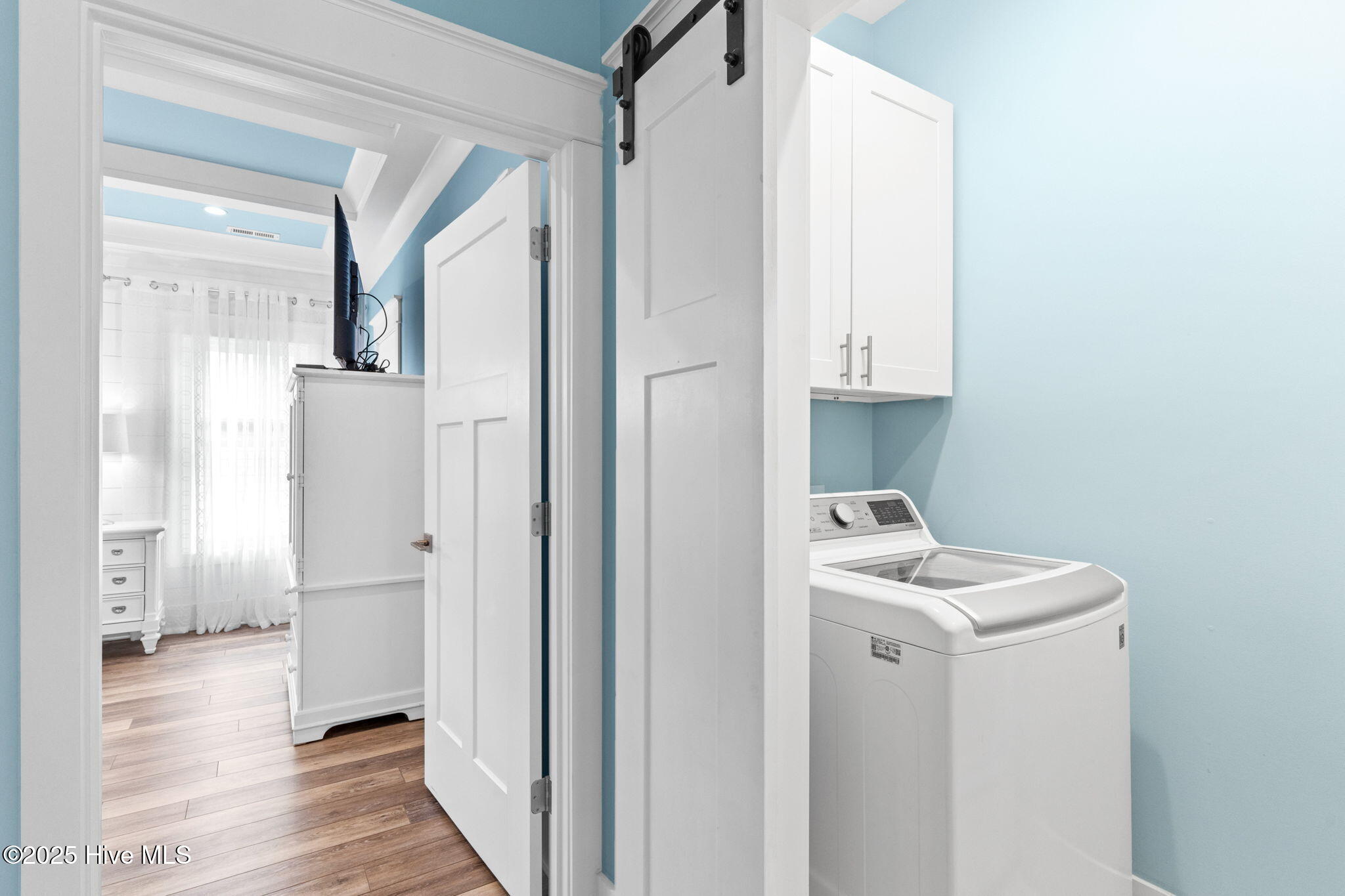 100543209 | Photo 25