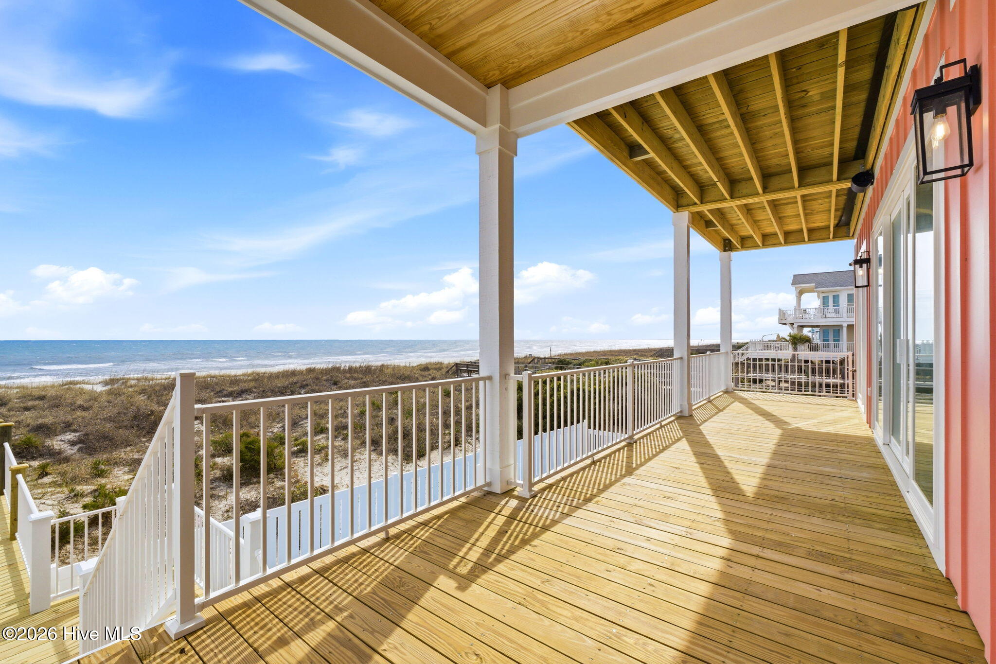 100564947 | Photo 28