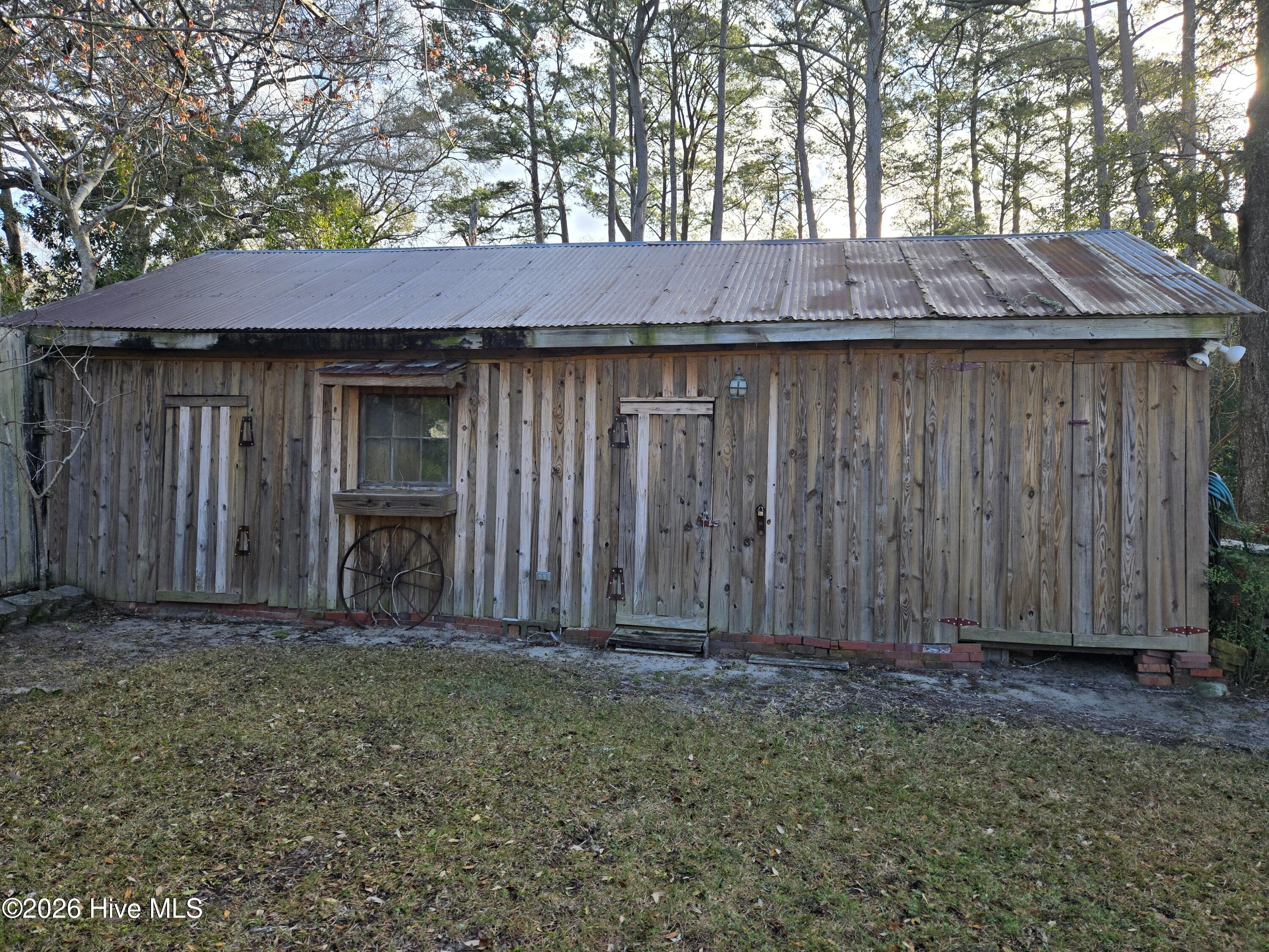 100560514 | Photo 12