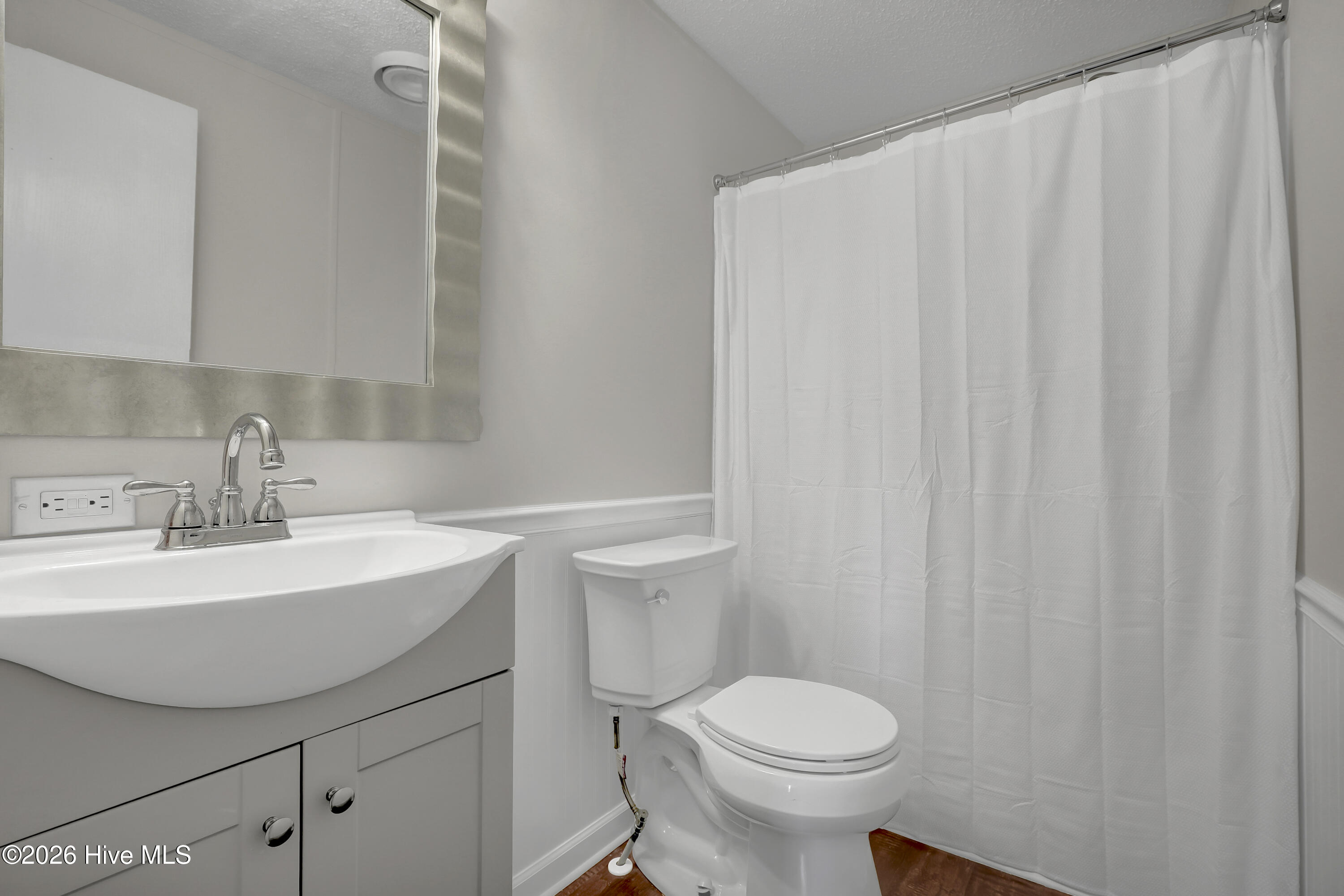 100558020 | Photo 27