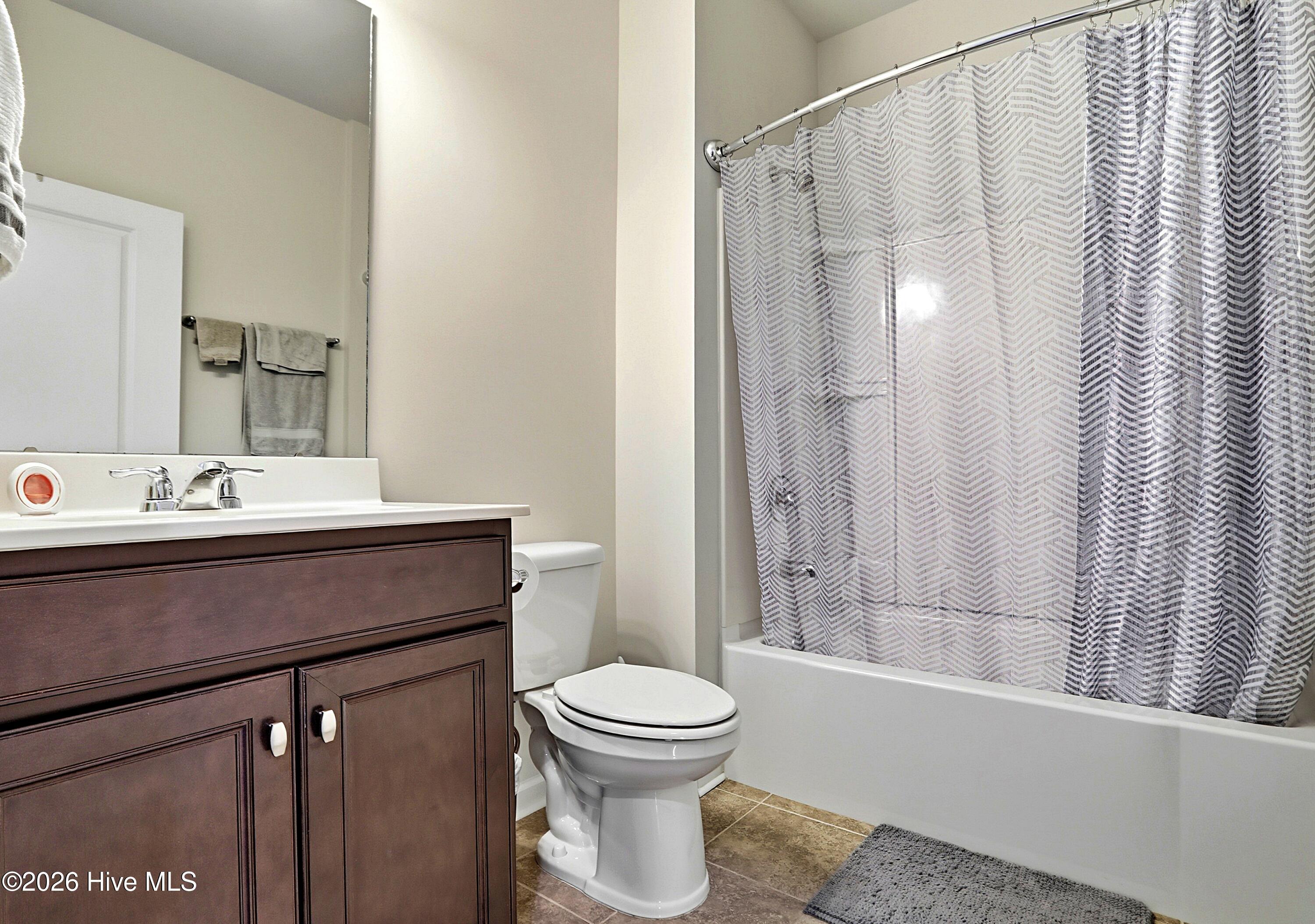 100549696 | Photo 22