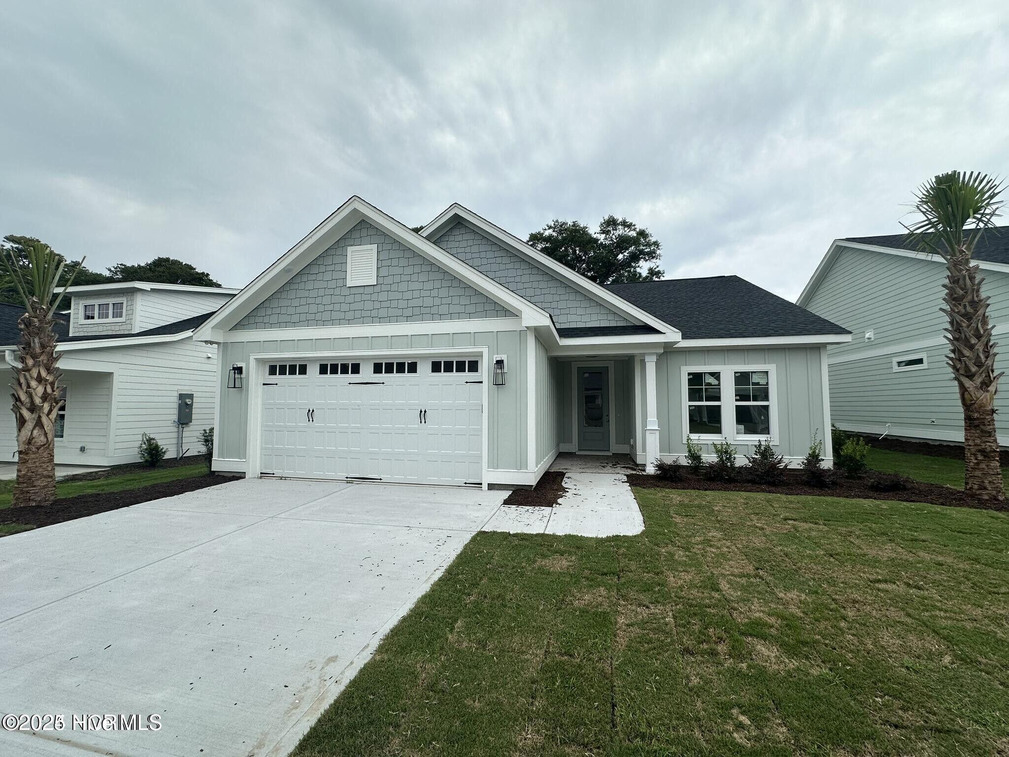 2054 Greenside Manor