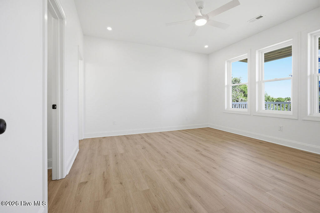 1 Bottlenose Boulevard,North Topsail Beach