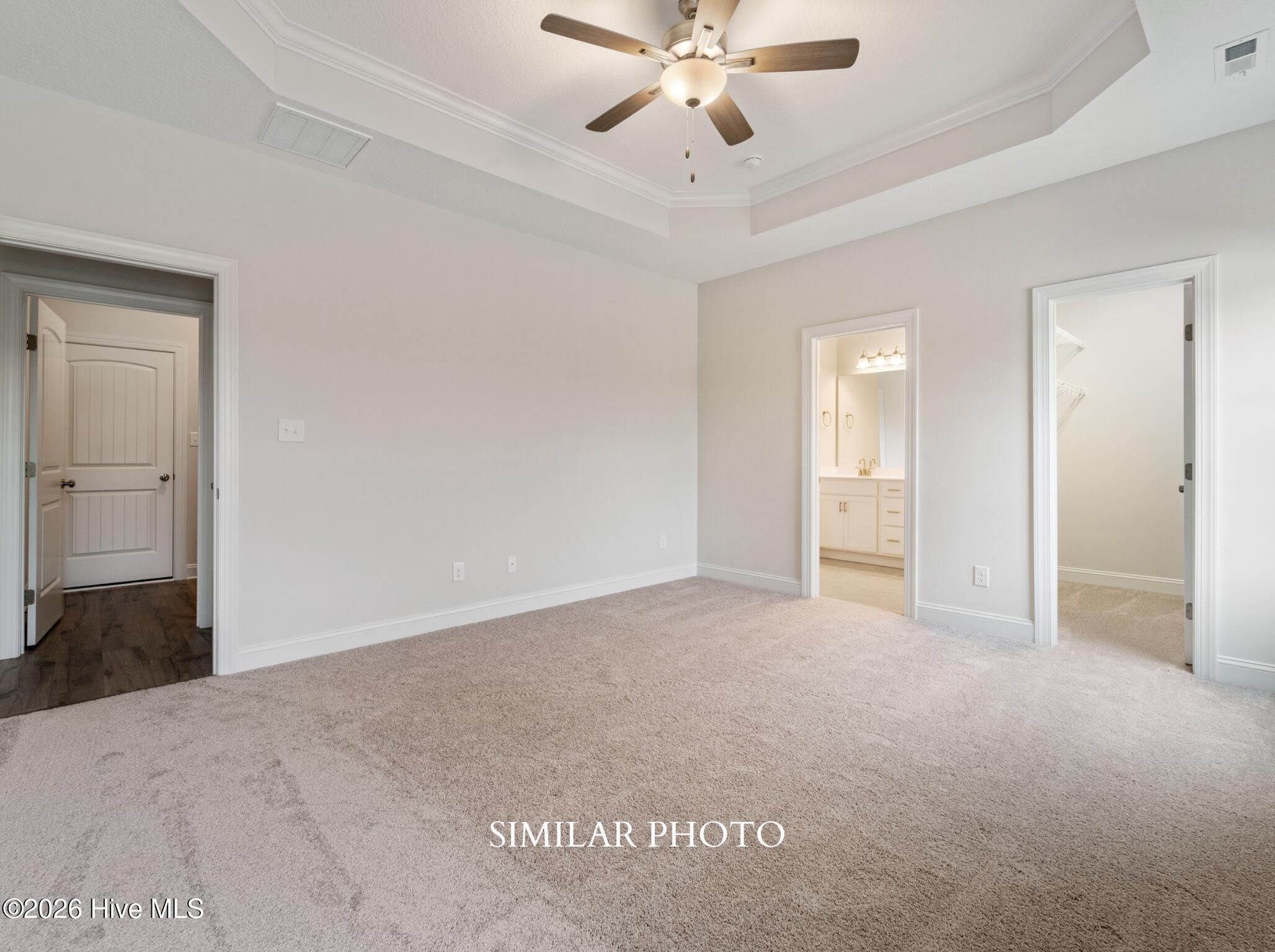 100567506 | Photo 16