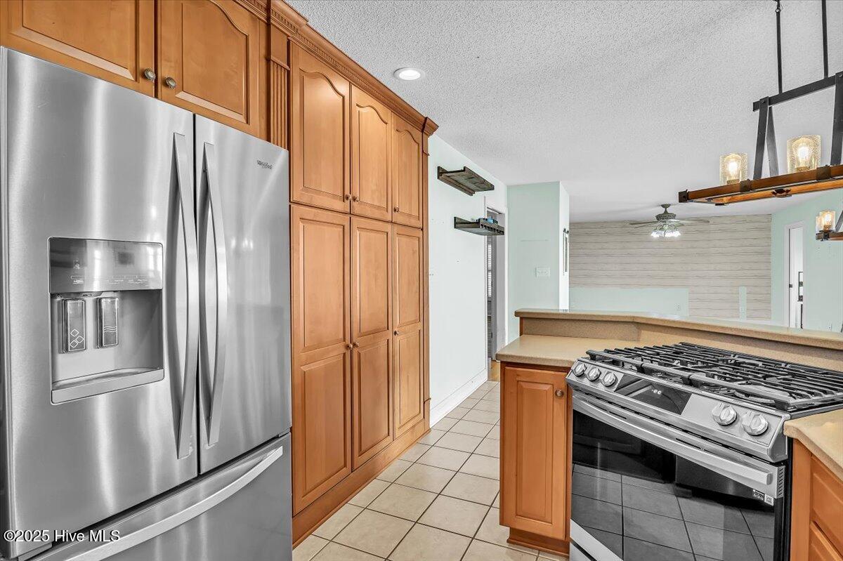 100536195 | Photo 33