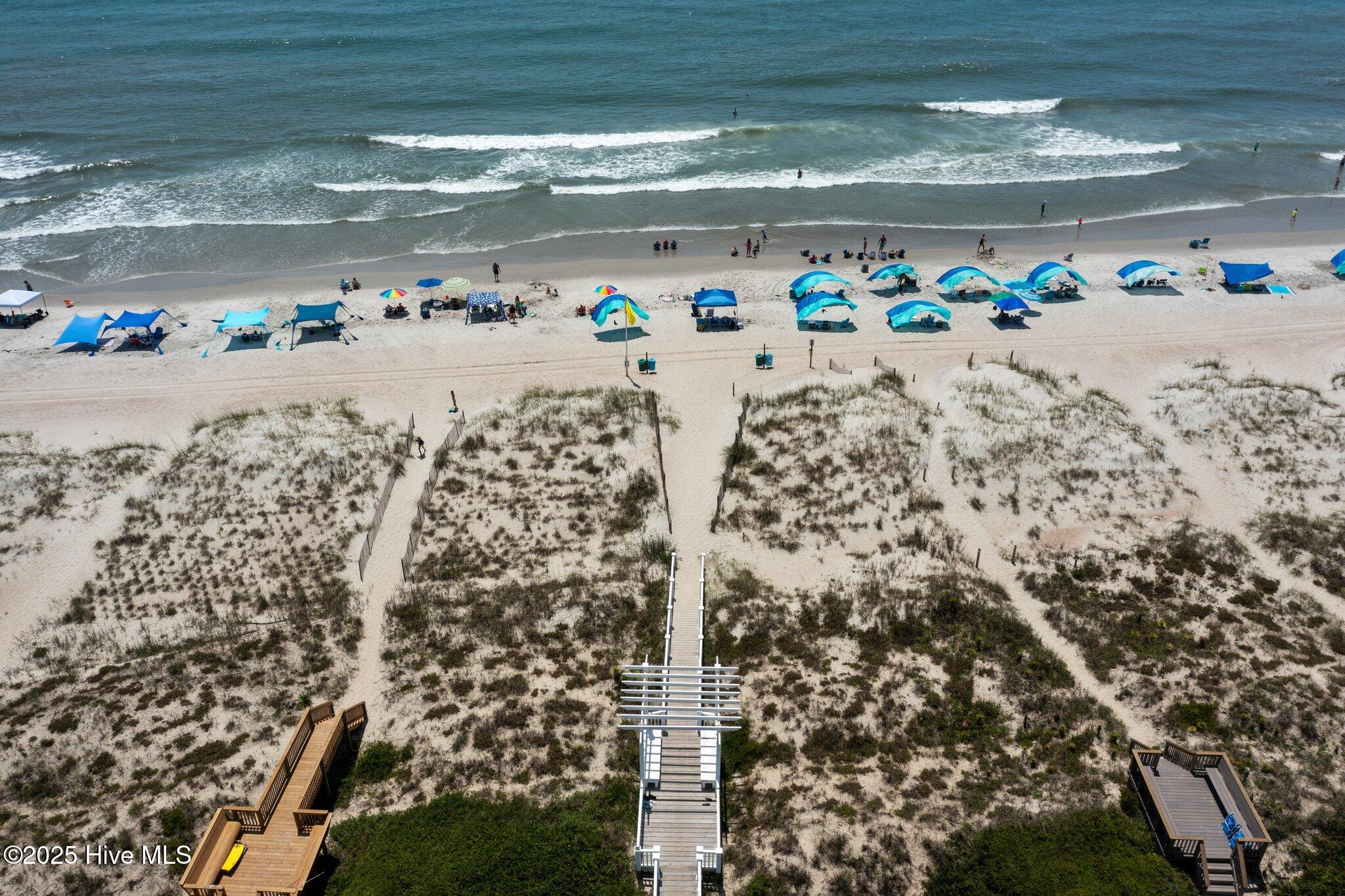 100541168 | Photo 53