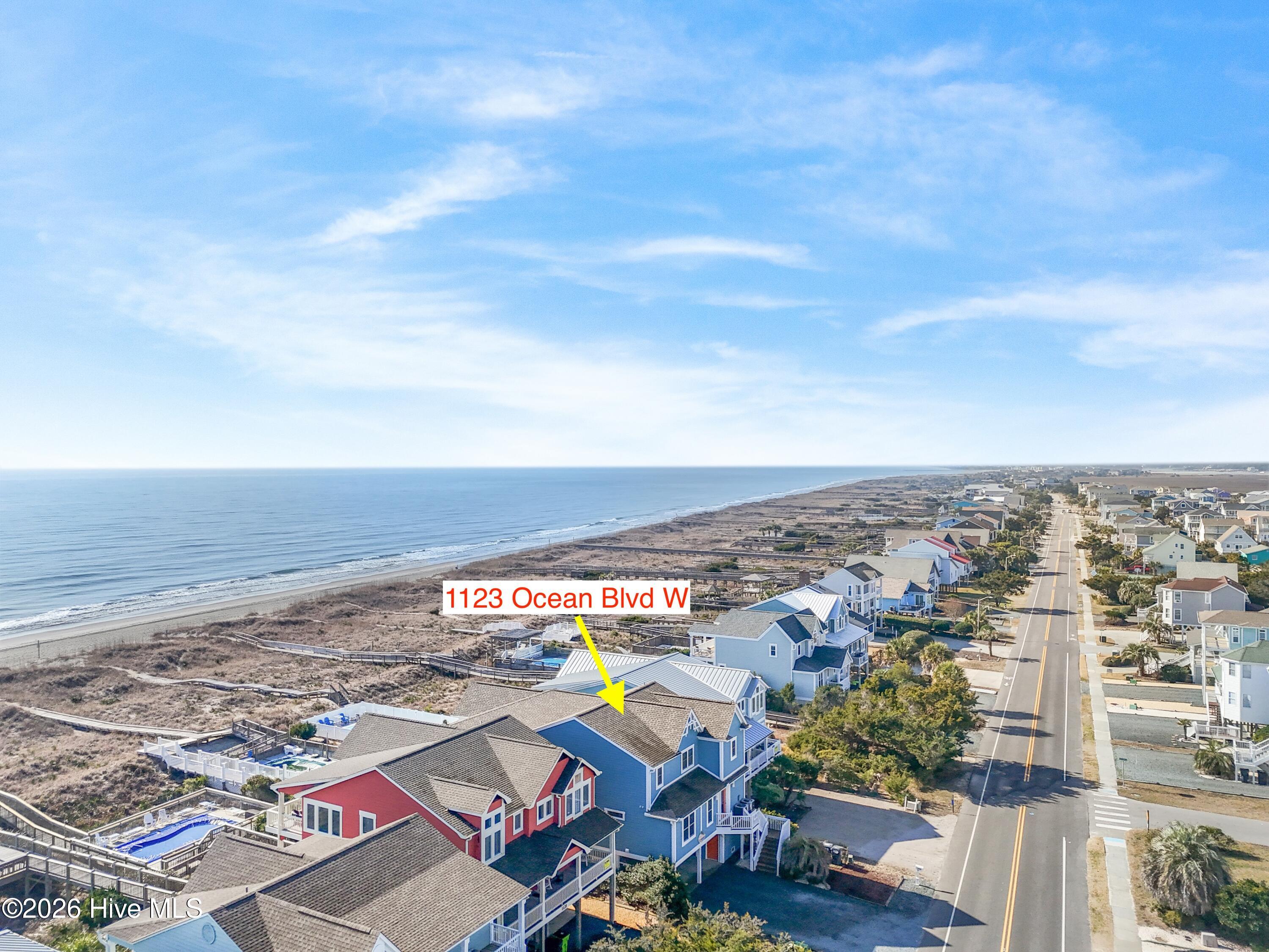 100548422 | Photo 78