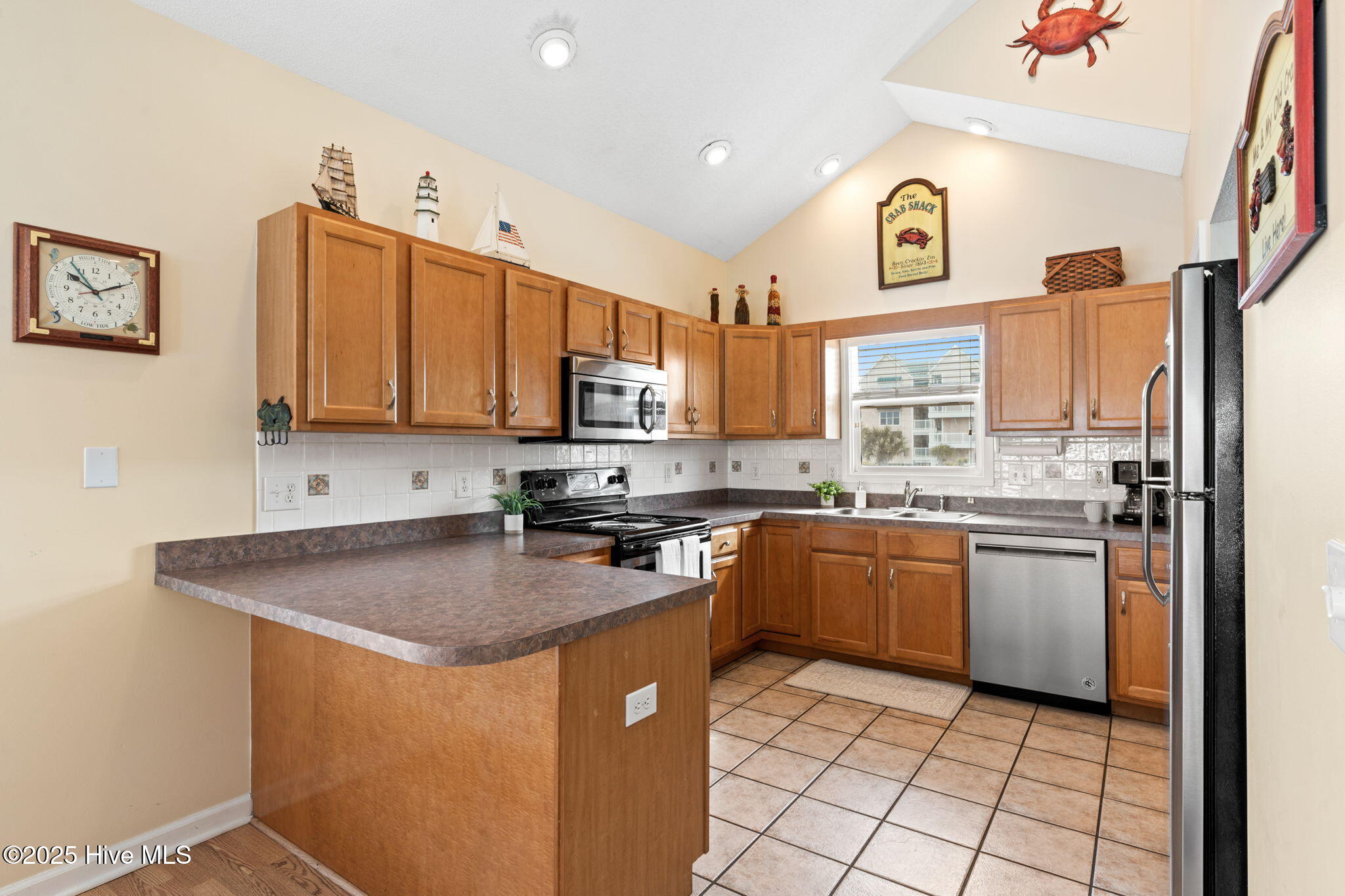 100532728 | Photo 20