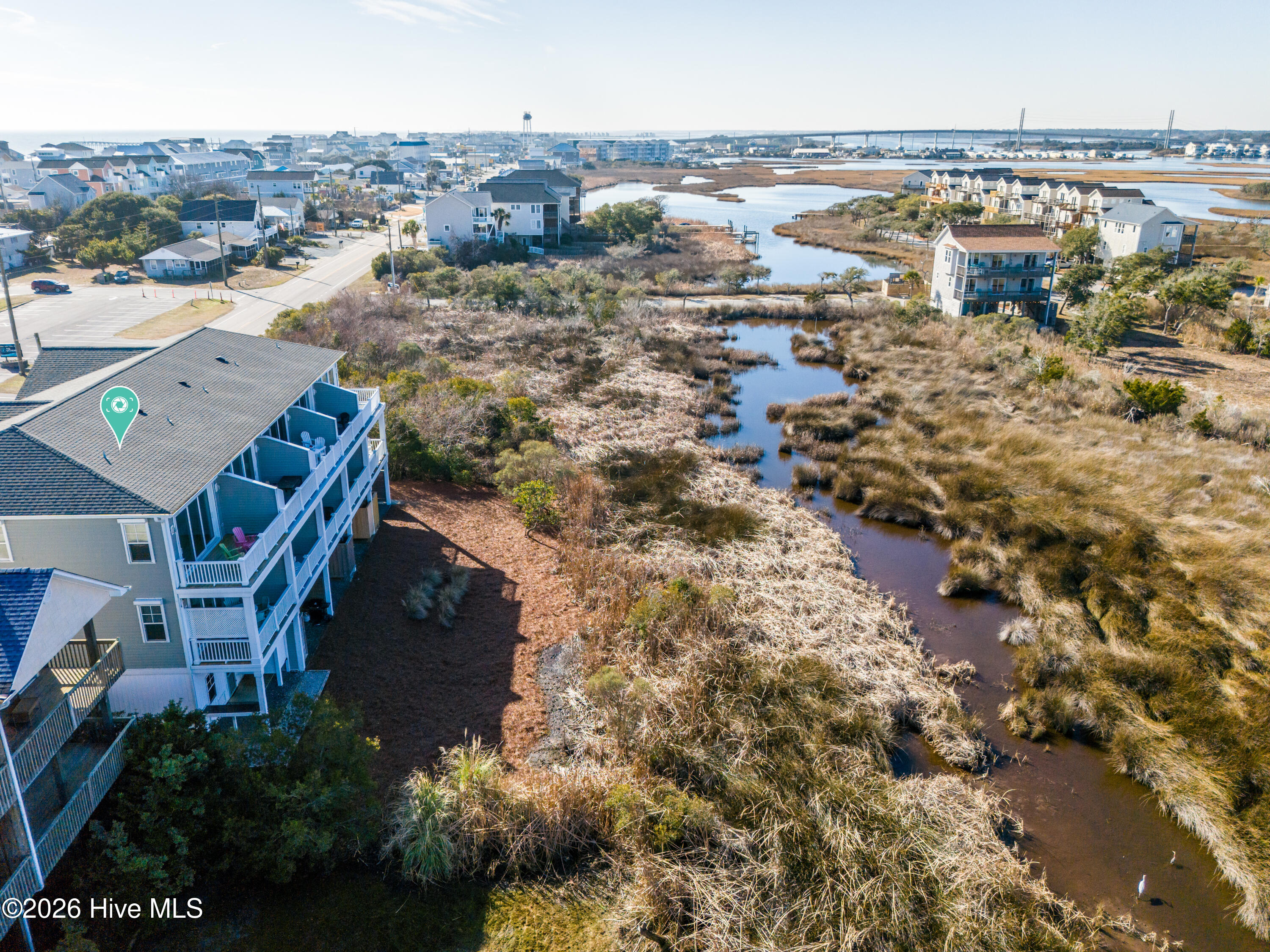 100548325 | Photo 32