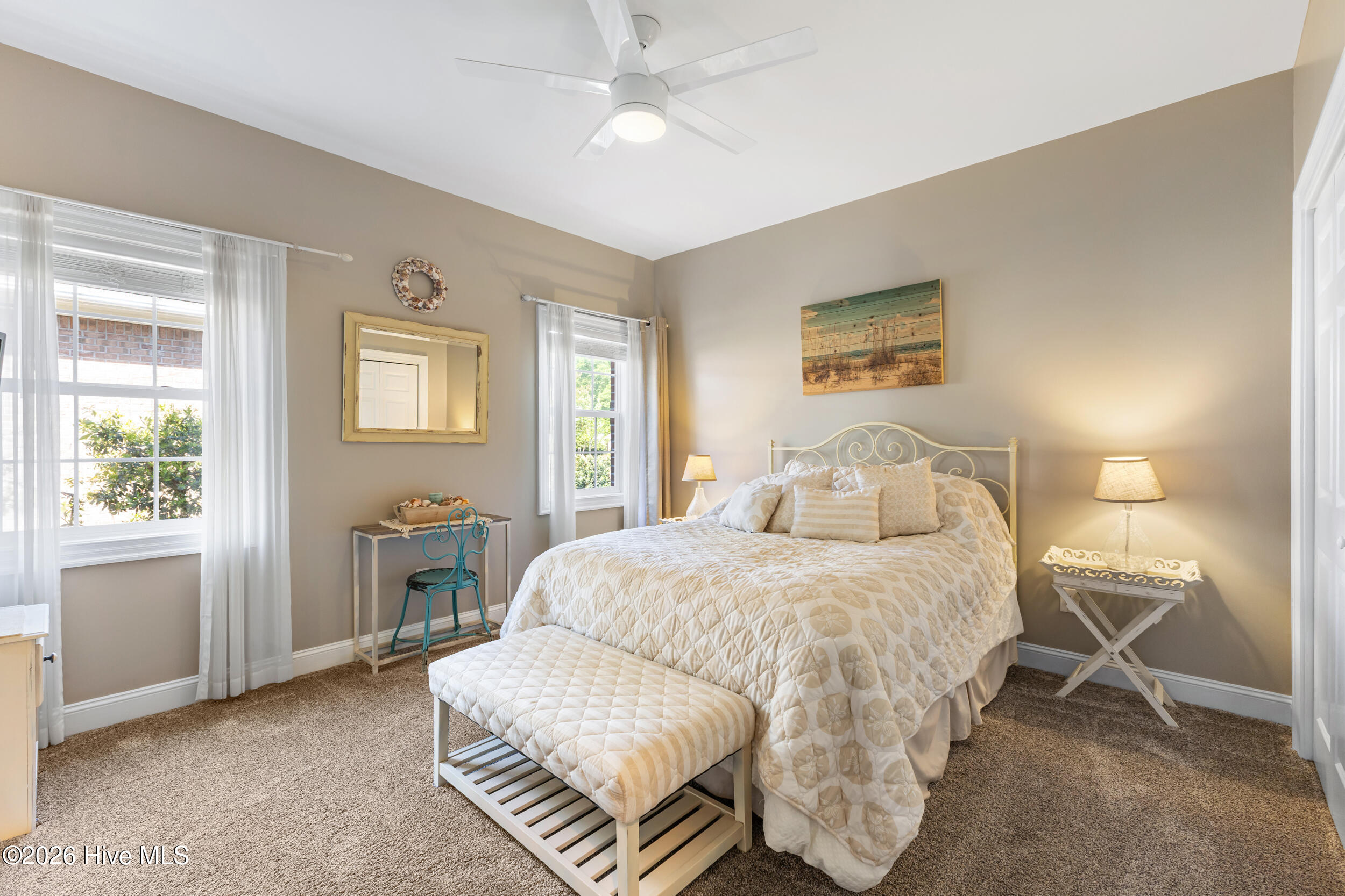 100569489 | Photo 29