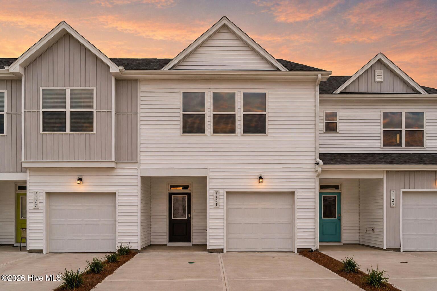 100517036 | Photo 30