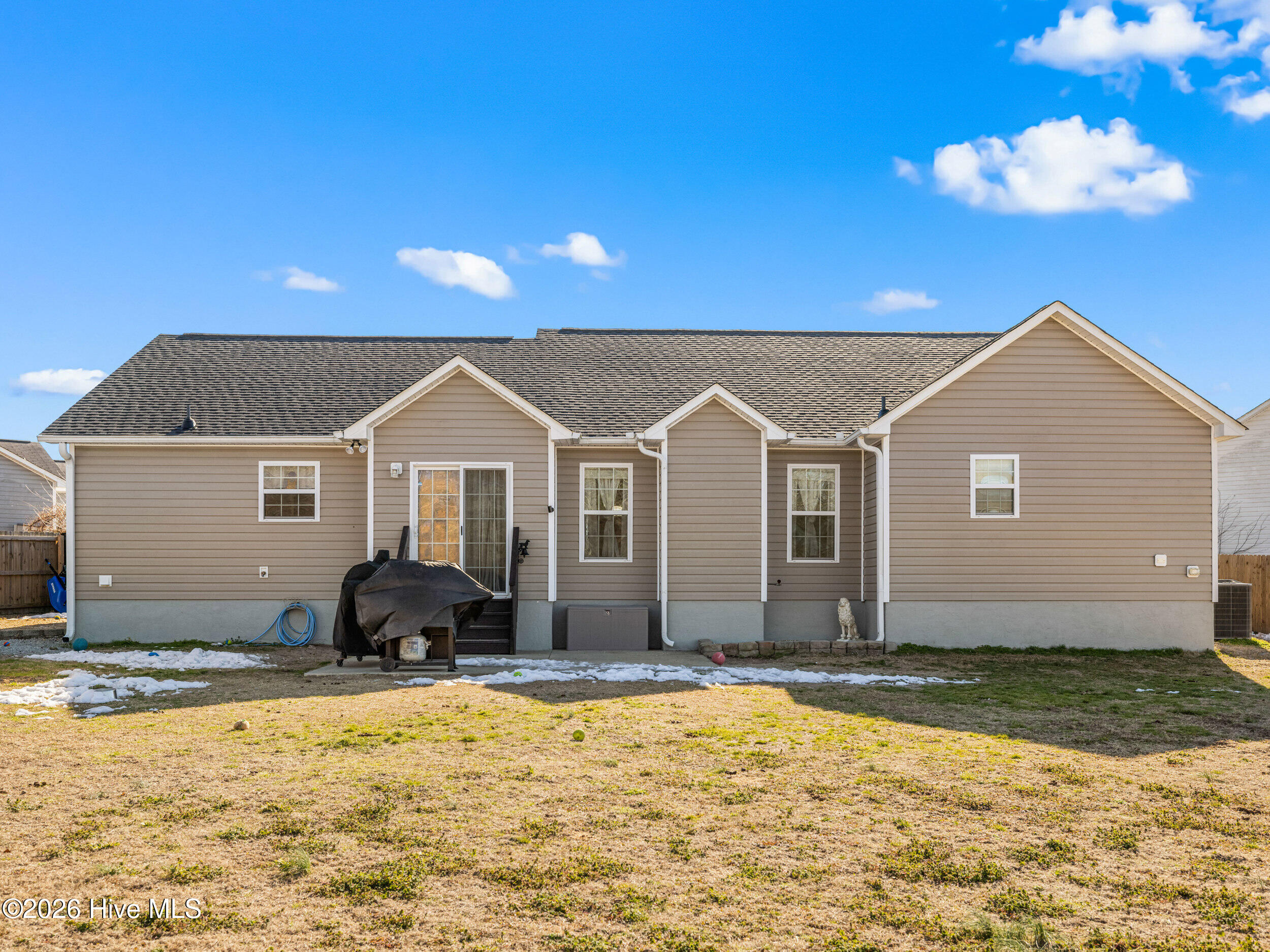 100554135 | Photo 32