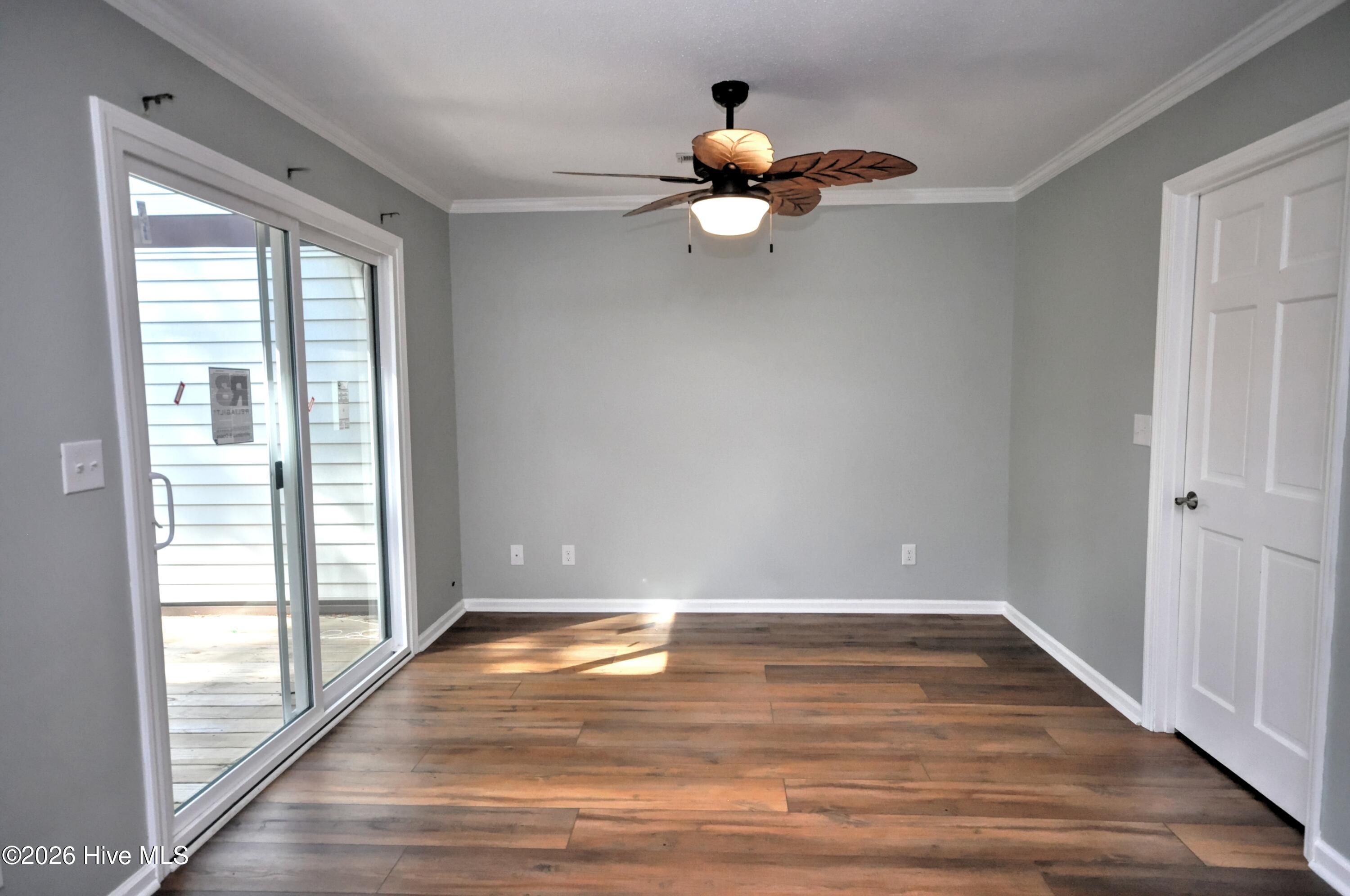 100567651 | Photo 15