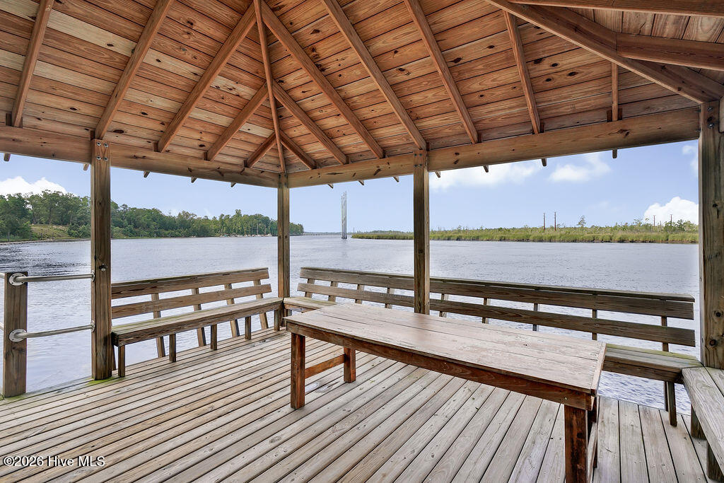 100549849 | Photo 79