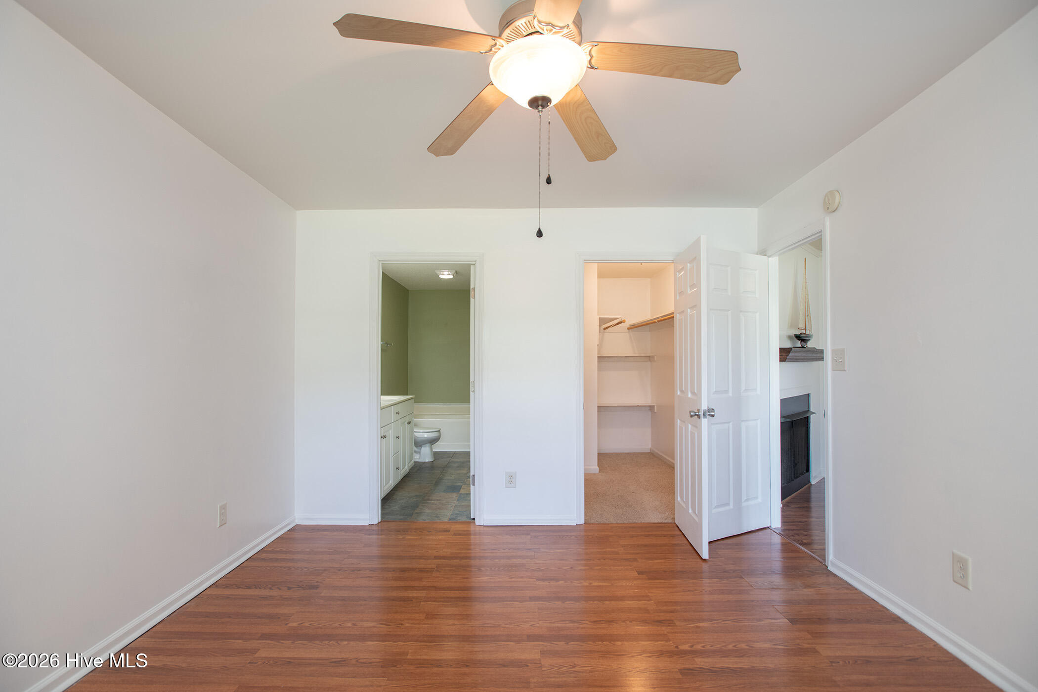 100567434 | Photo 13