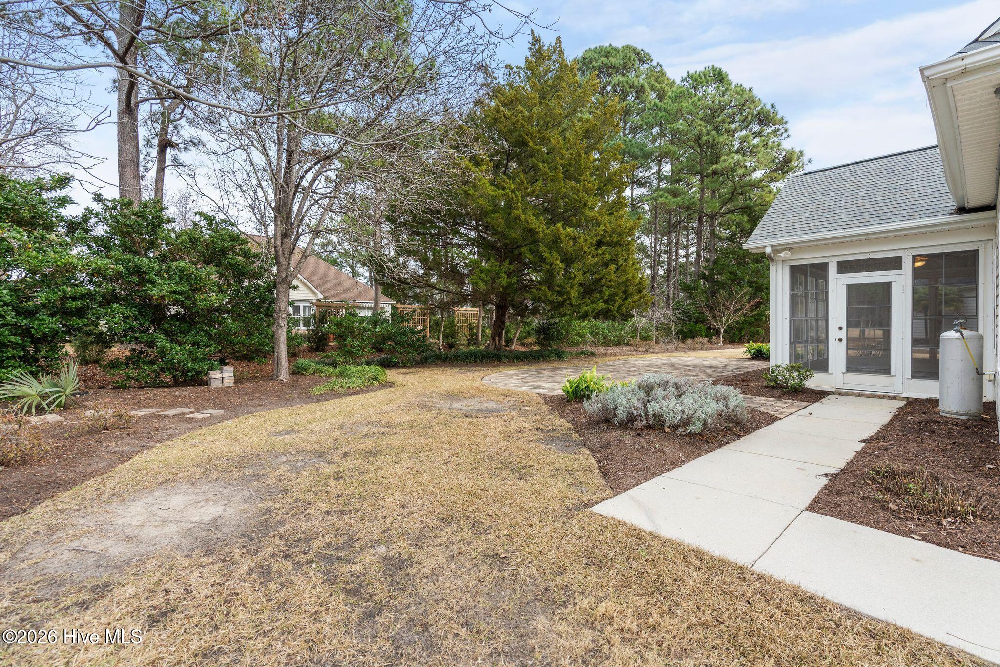 100552606 | Photo 40