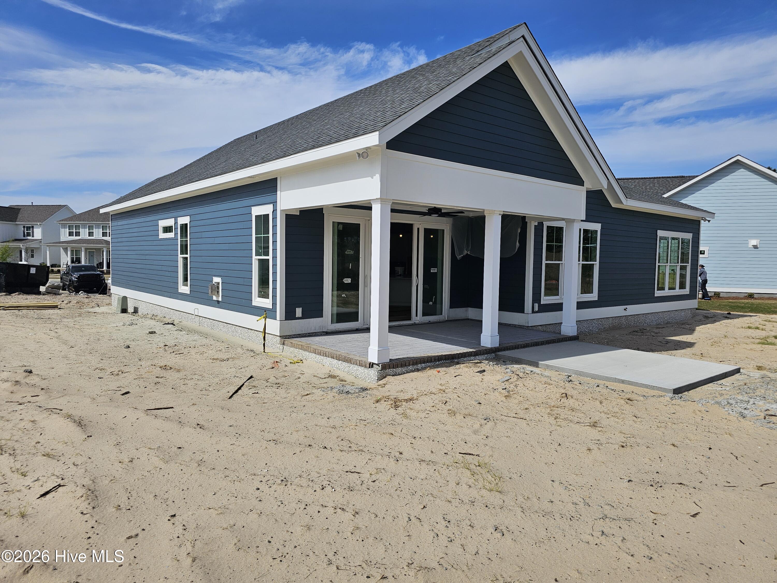 100560866 | Photo 21