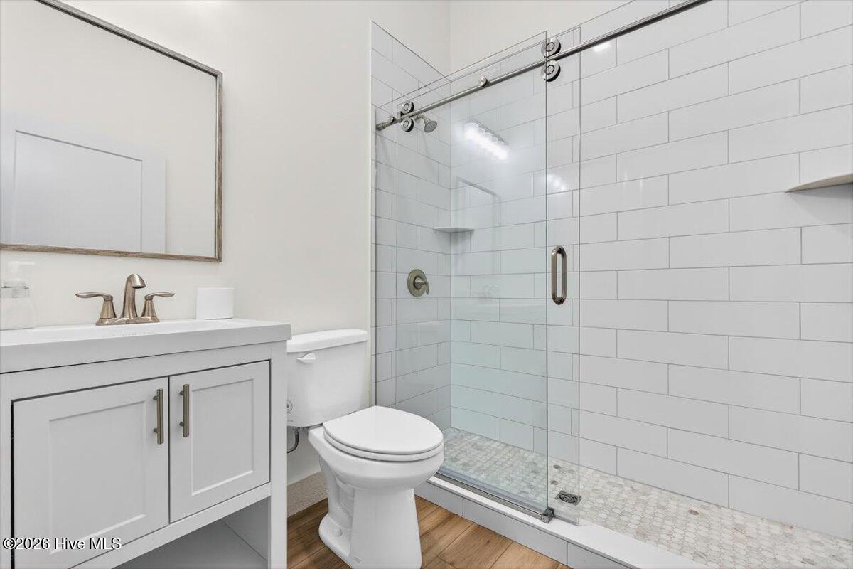 100552016 | Photo 56