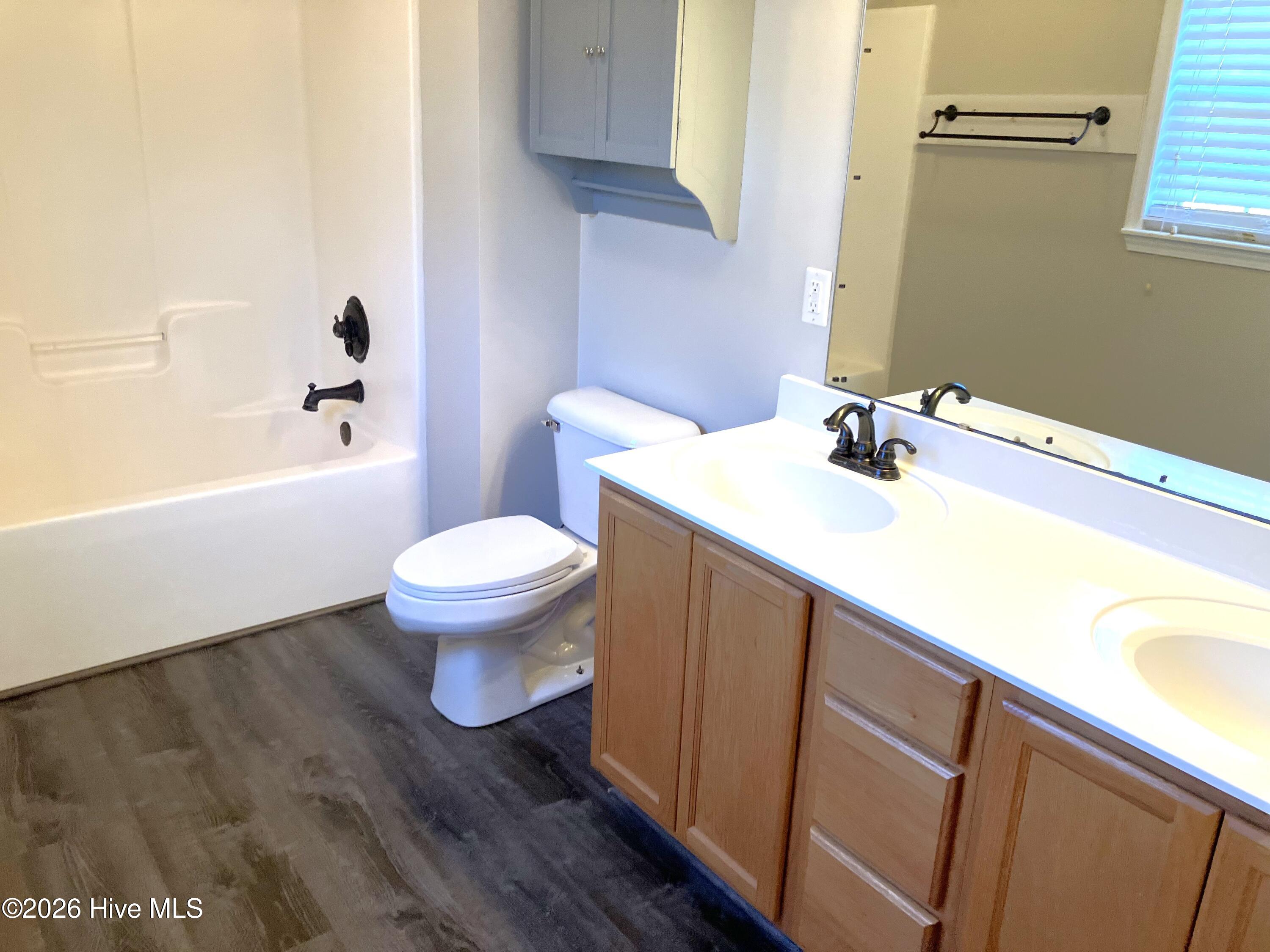 100555238 | Photo 17