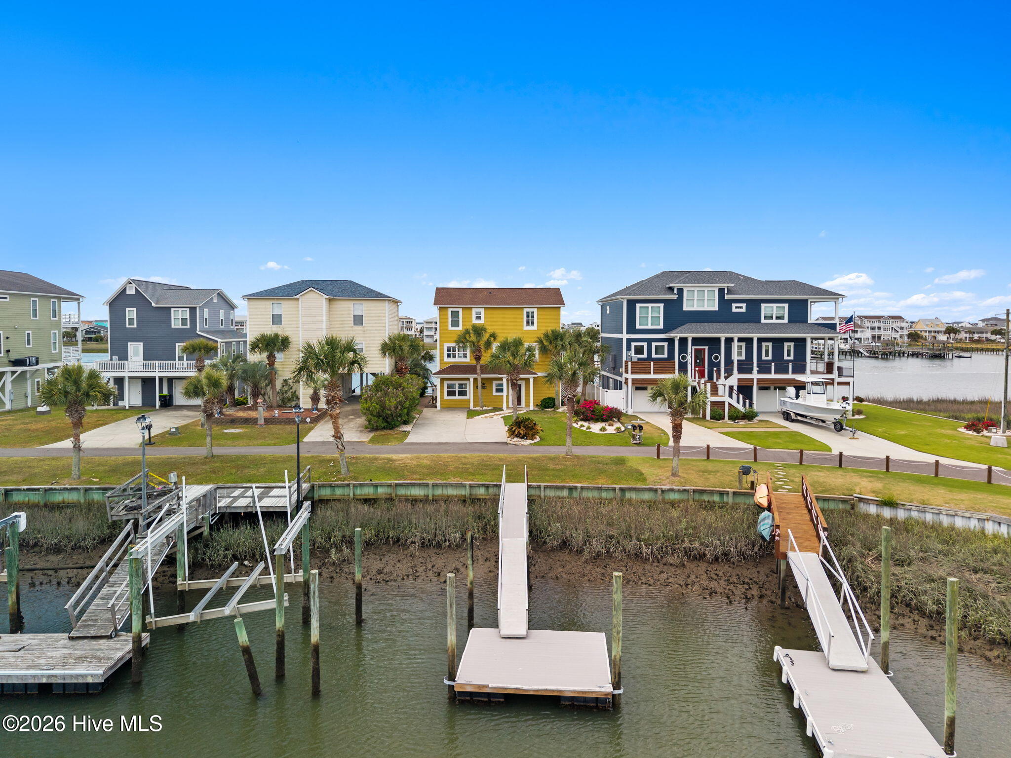 100570592 | Photo 56