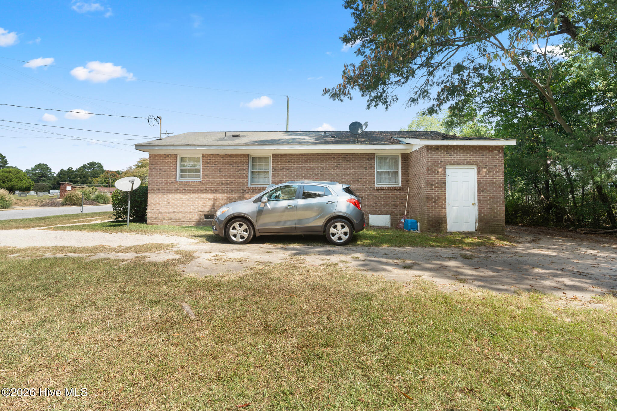 Exterior photo of 301 Tuskeegee Drive, Laurinburg, NC 28352. MLS: 100593985