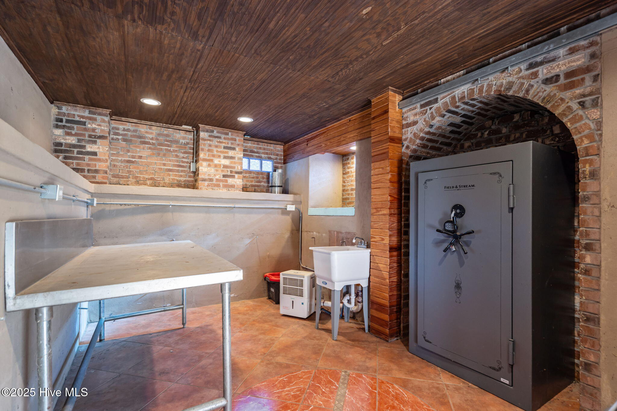 100536455 | Photo 49