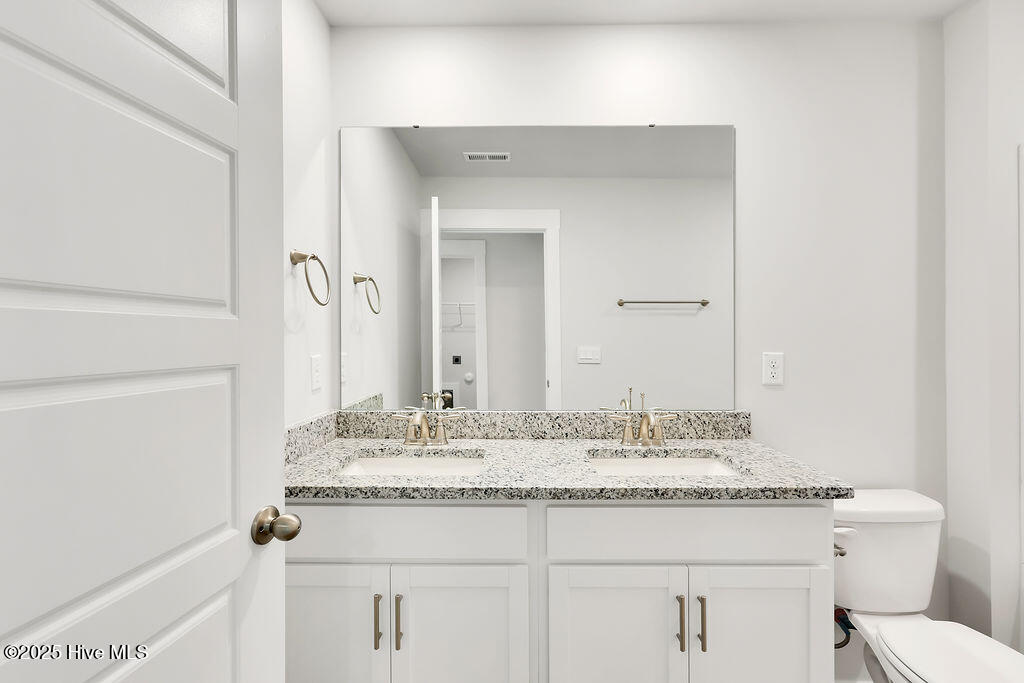 100531836 | Photo 27