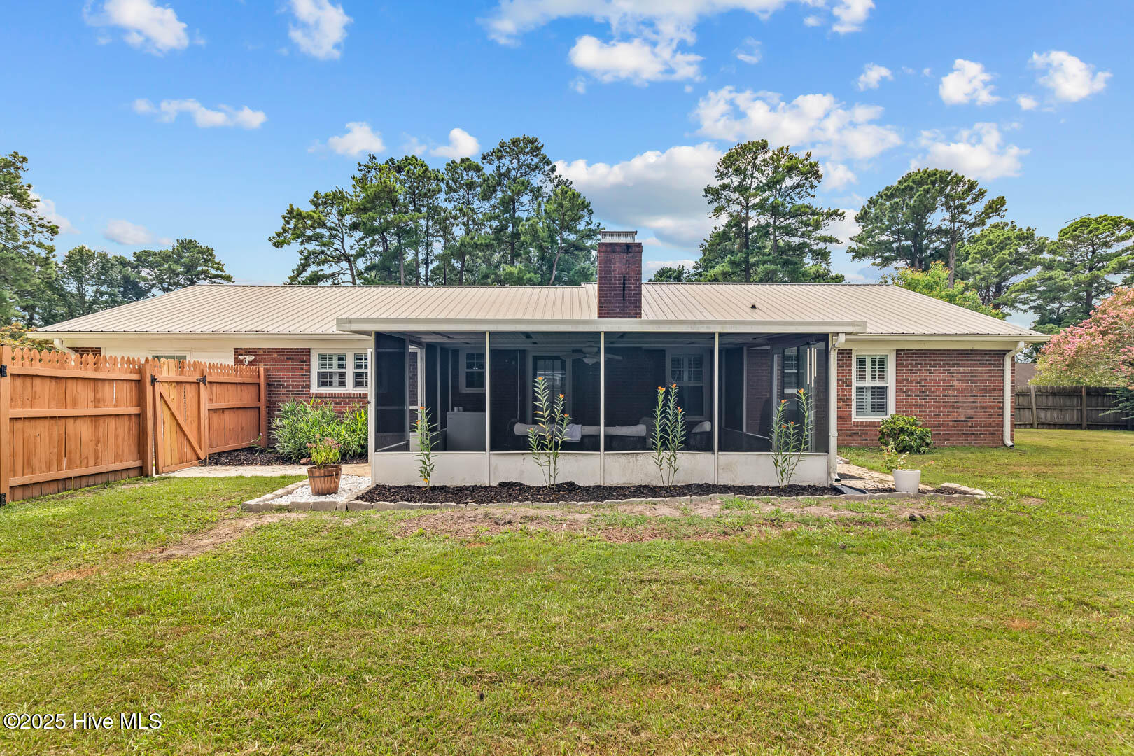 100522484 | Photo 49