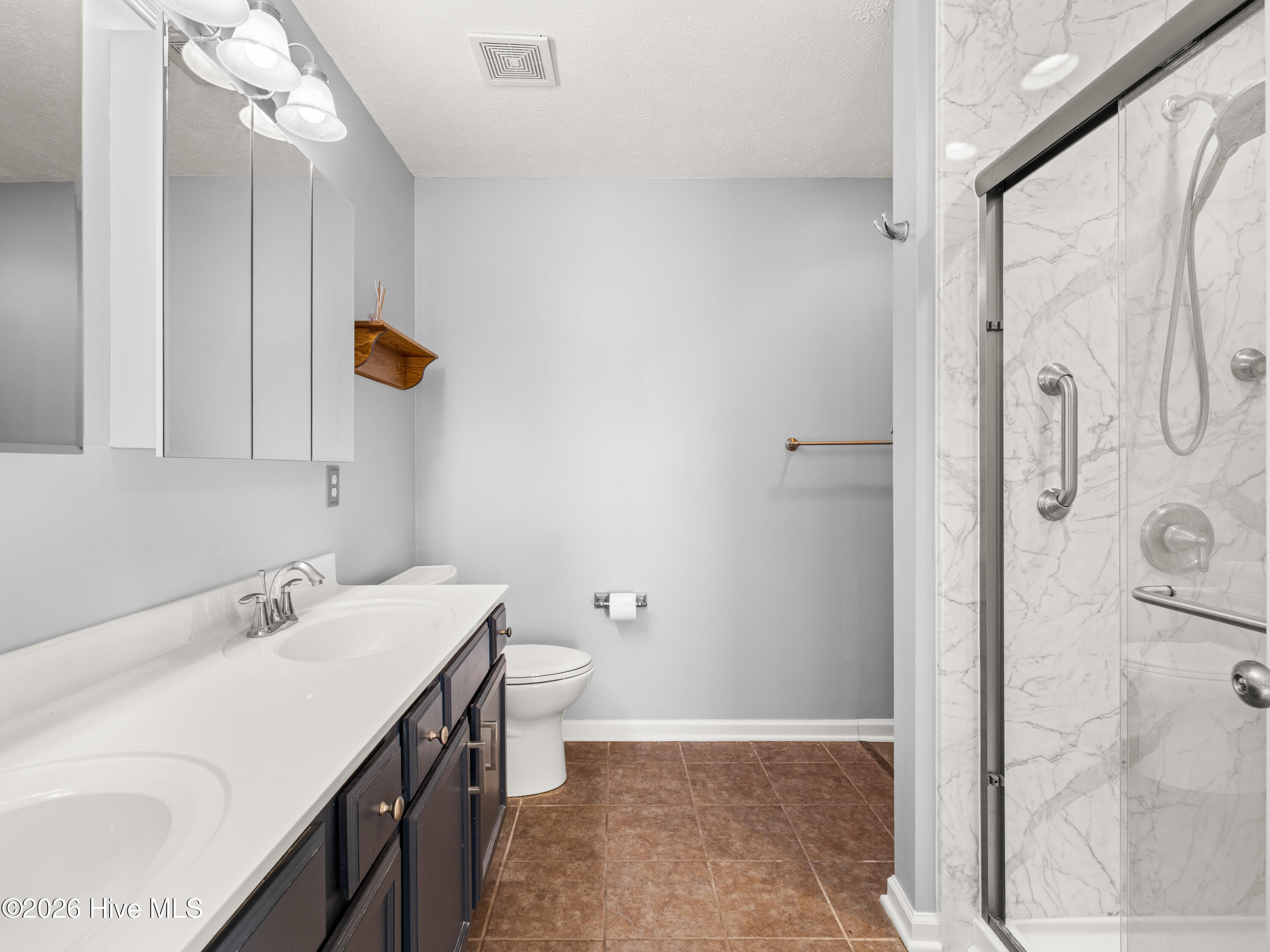 100547952 | Photo 23