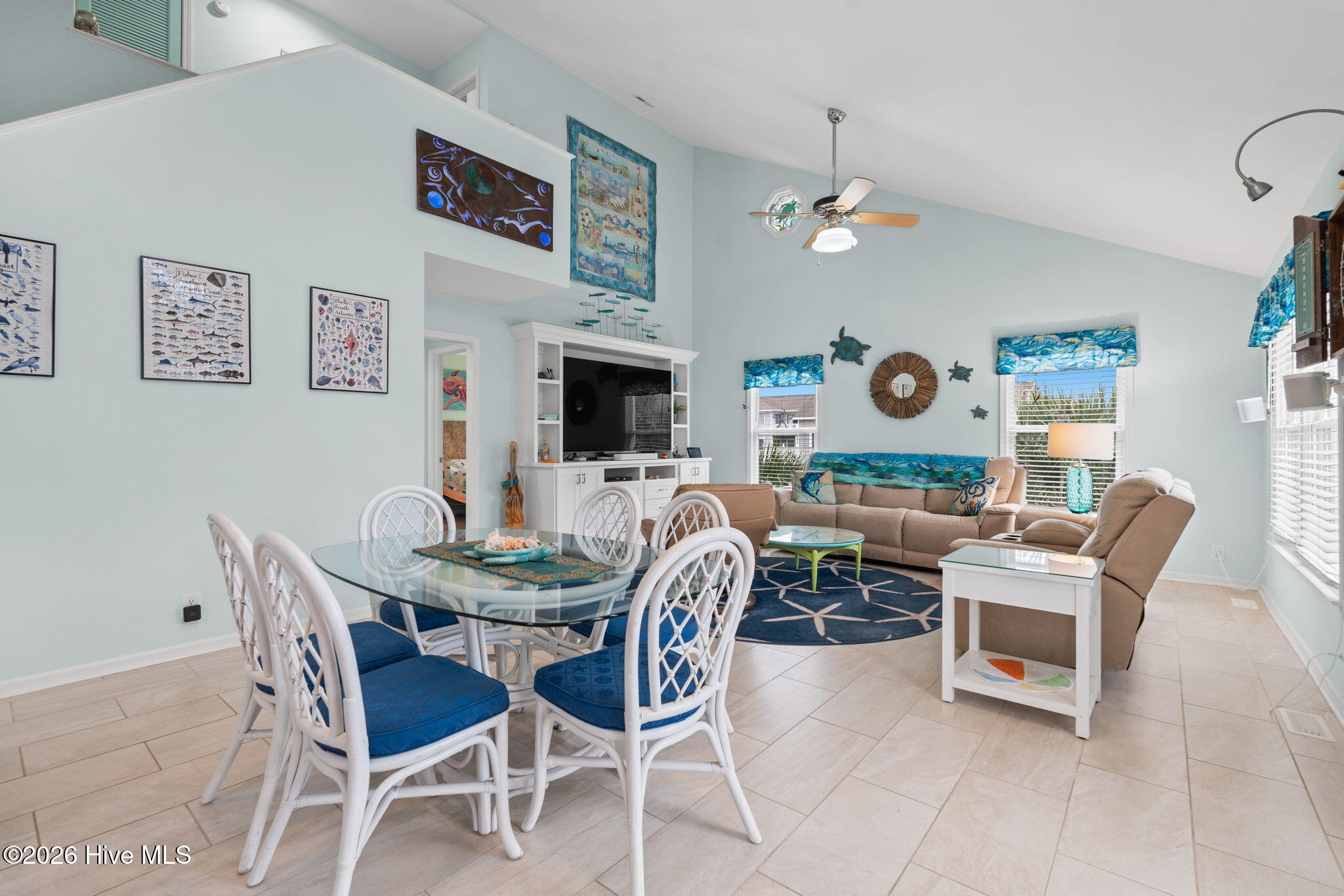 100565933 | Photo 19