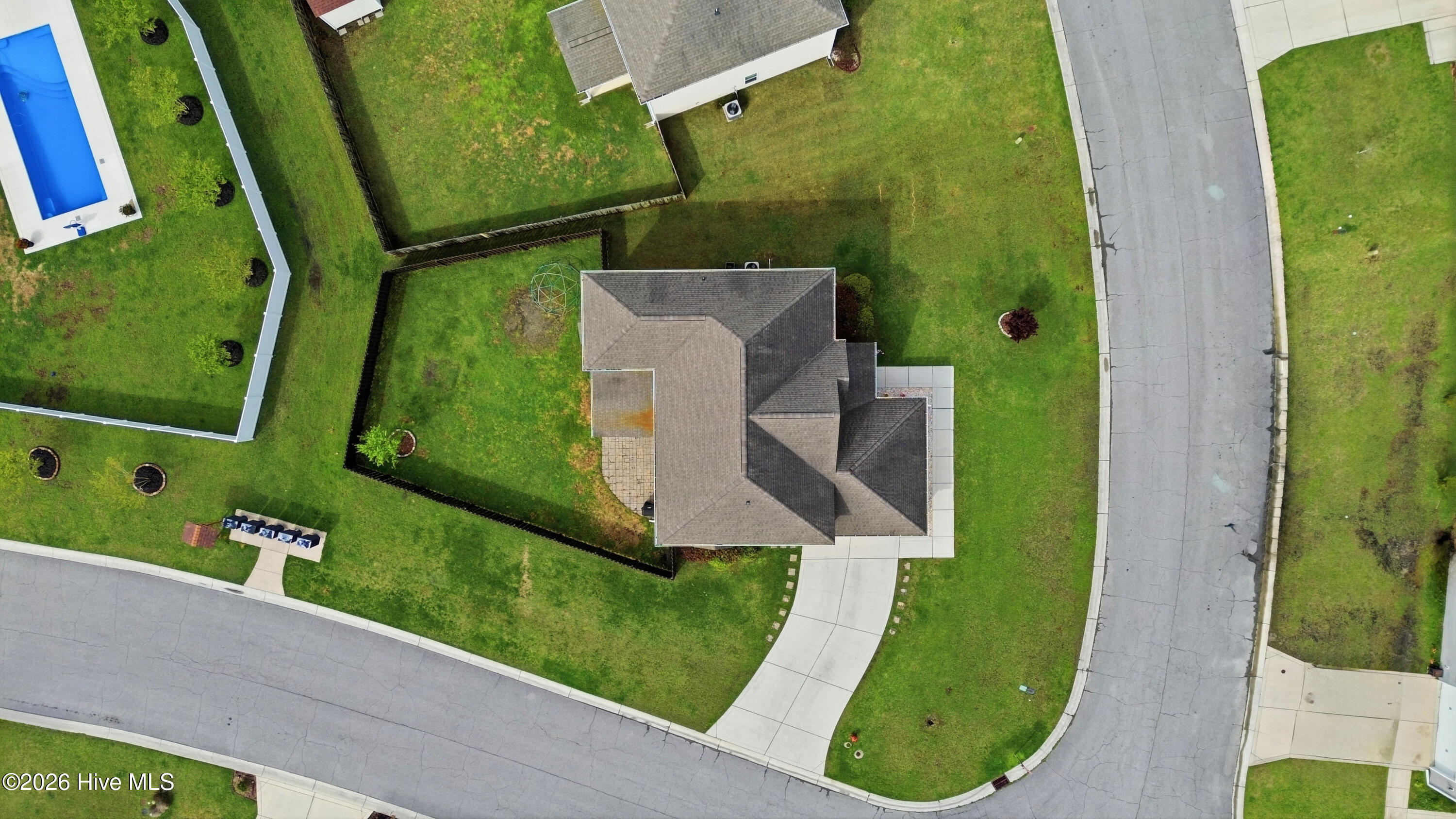 100565426 | Photo 46