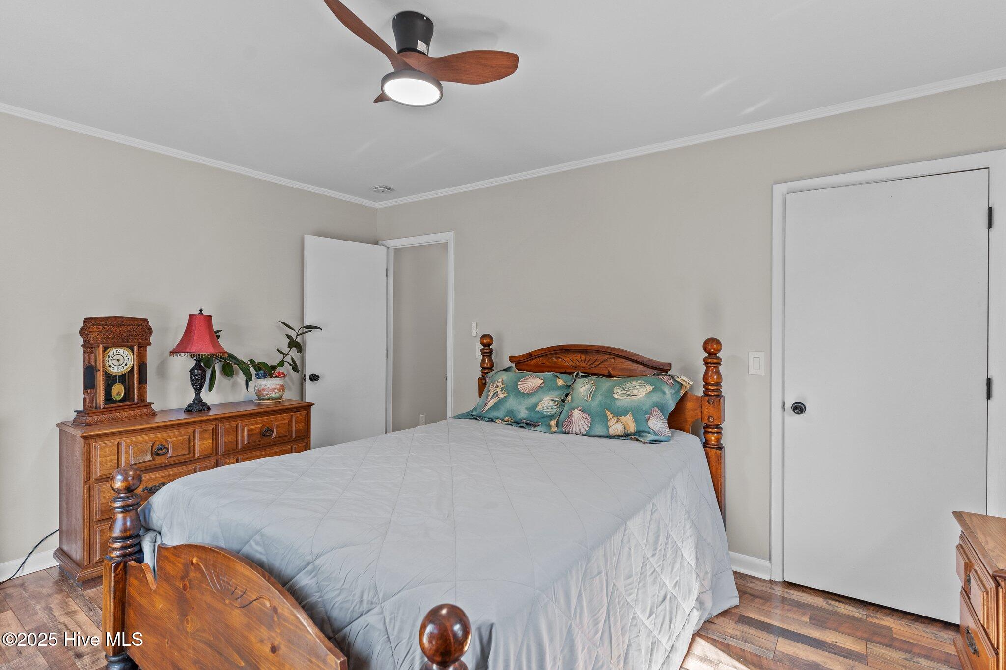 100527496 | Photo 25